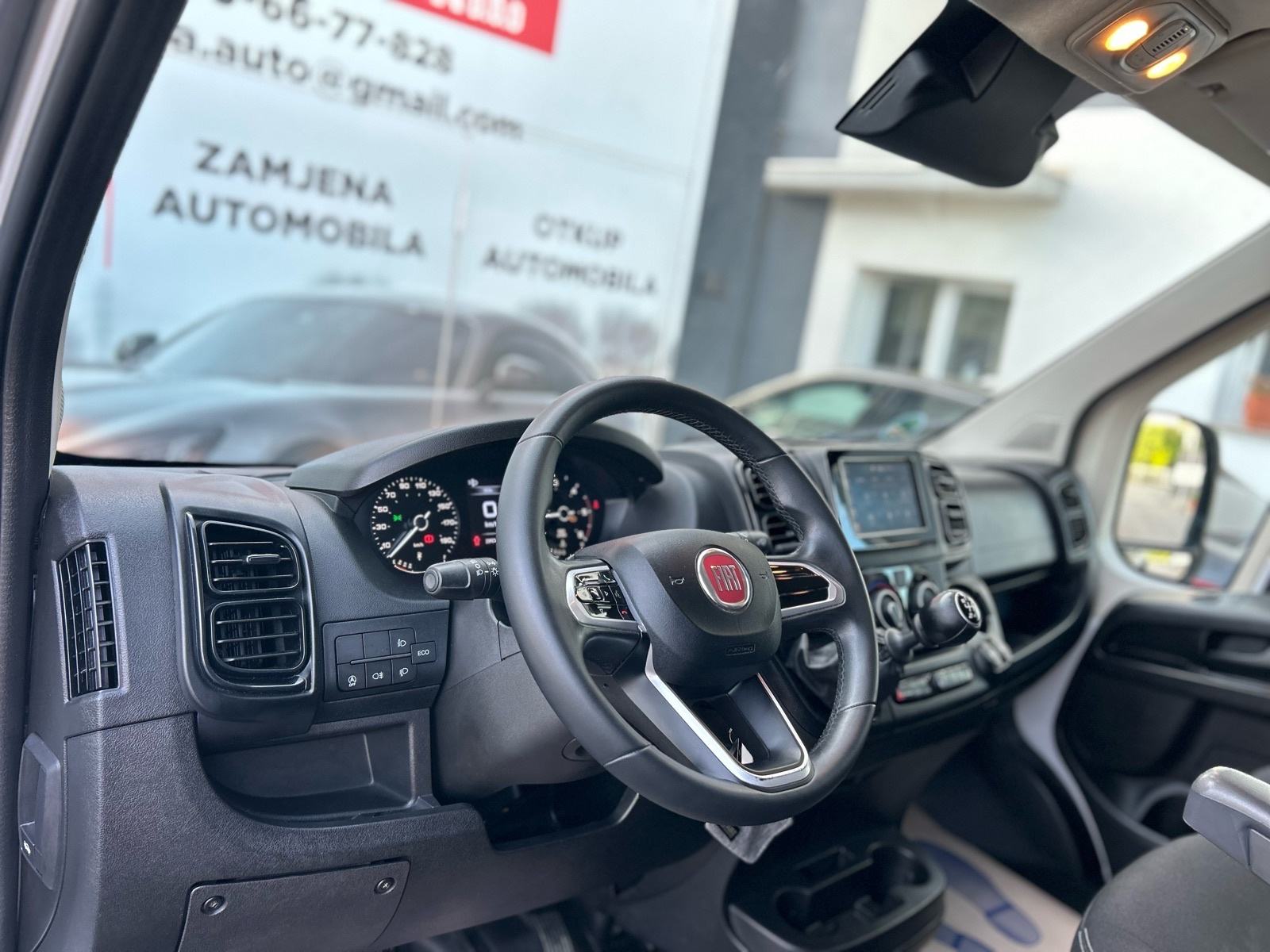 Fiat Ducato 2,2 DISEL 2021G.NOVI MODEL 103KW.2 BOĆNA VRATA SERVISNA, fotografija 17