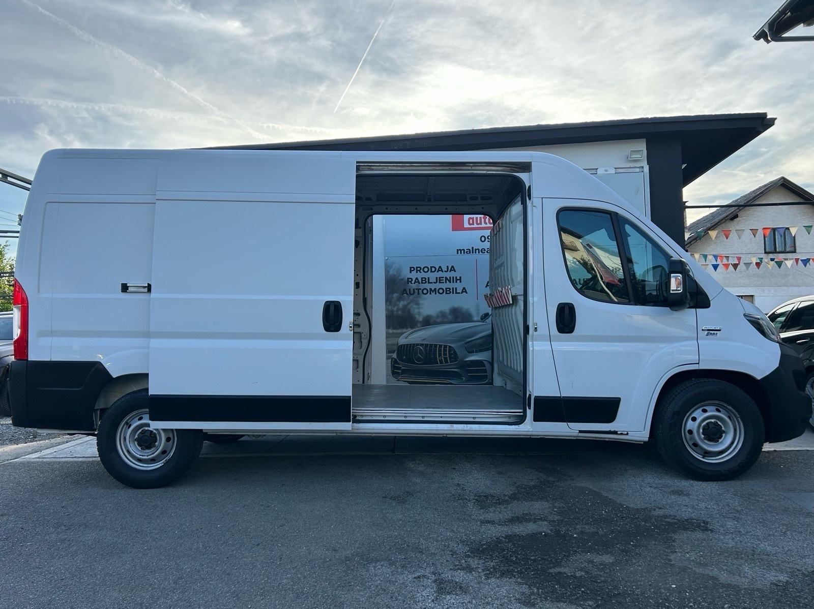 Fiat Ducato 2,2 DISEL 2021G.NOVI MODEL 103KW.2 BOĆNA VRATA SERVISNA, fotografija 8