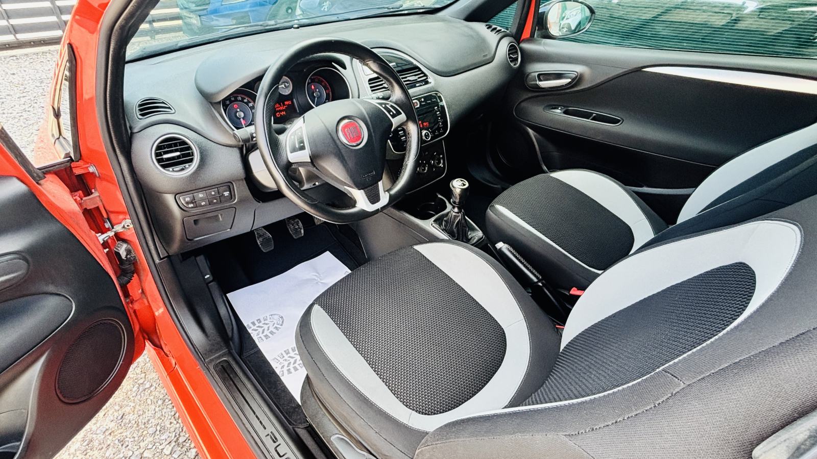 Fiat Grande Punto 1.2 Sport **KLIMA* TOP STANJE * 144TKM***, fotografija 11