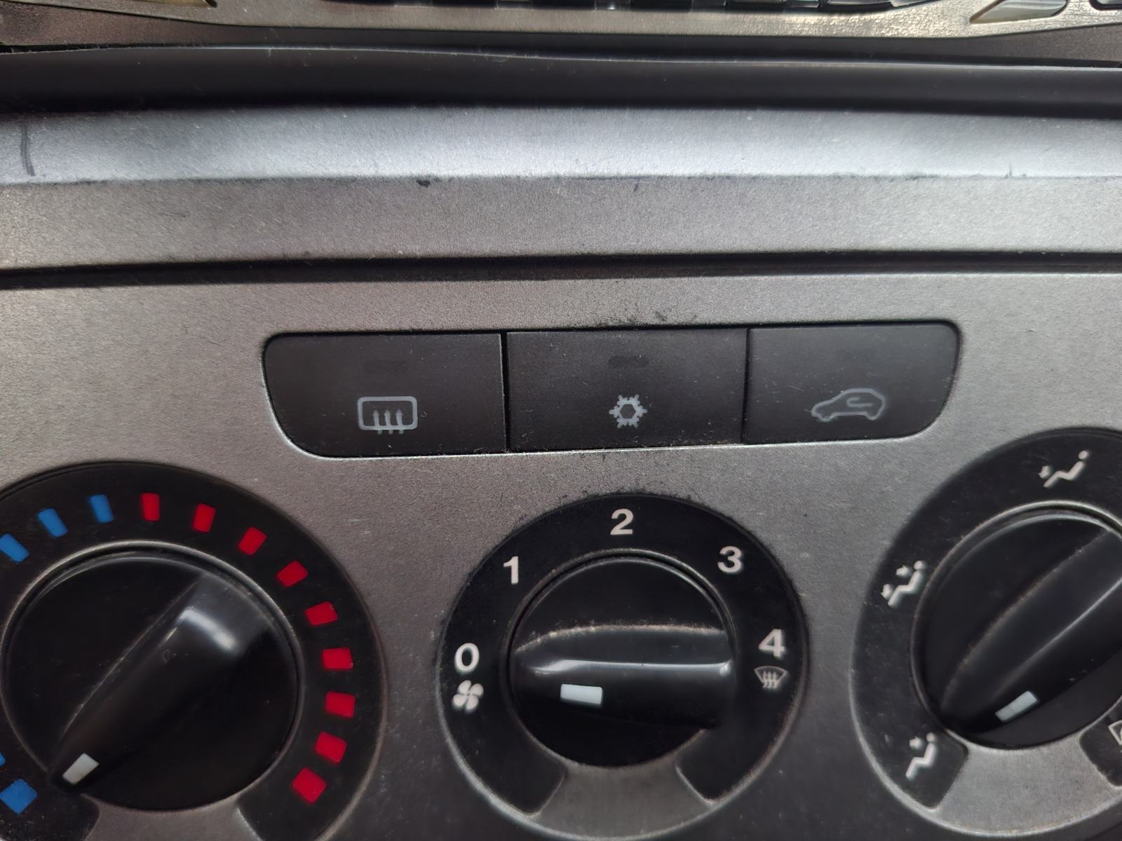 Fiat Grande Punto 1.2i, 8v, 2015.g. SERVISNA I POTVDA O KM, 169000 KM, fotografija 11
