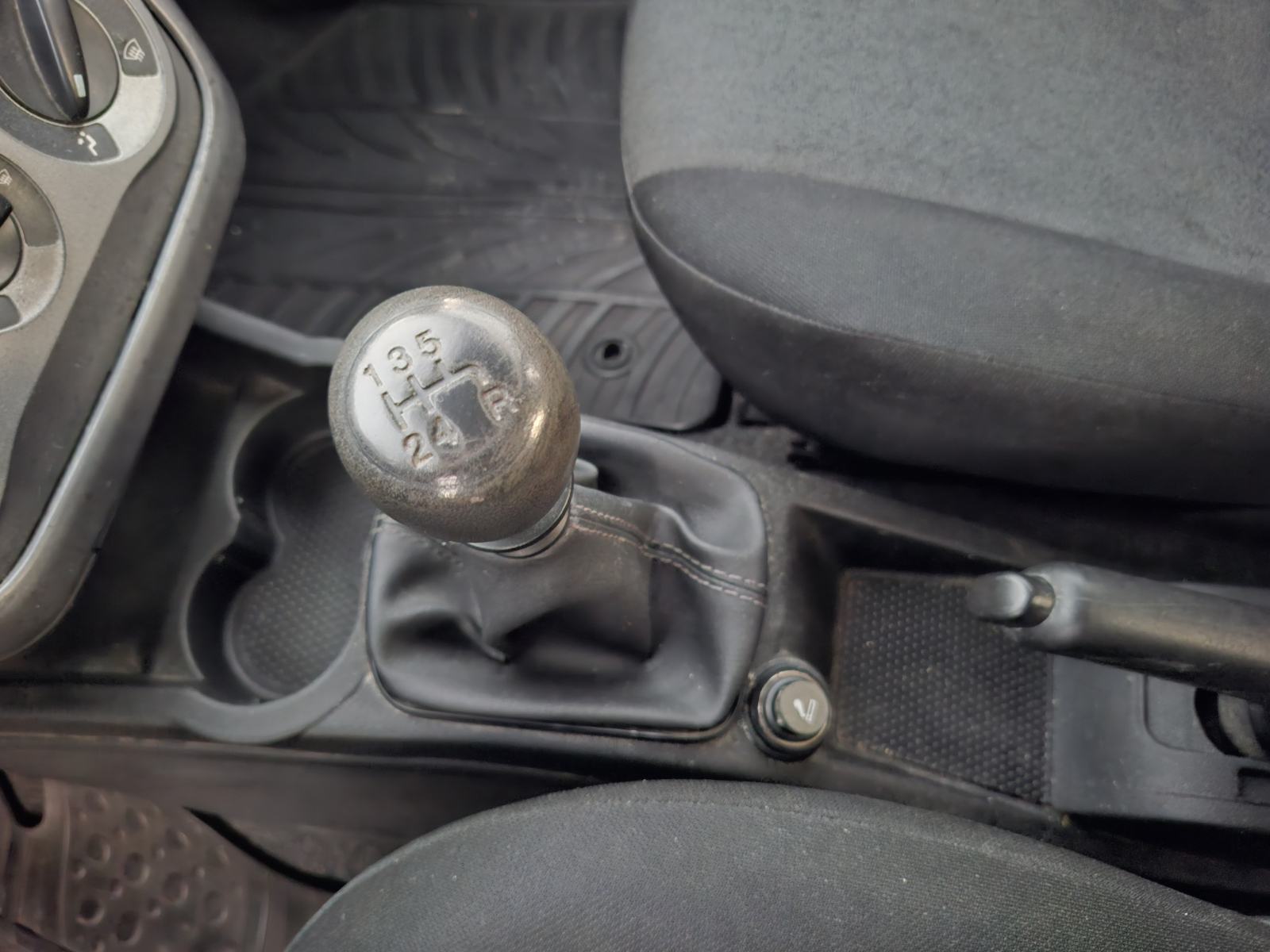 Fiat Grande Punto 1.2i, 8v, 2015.g. SERVISNA I POTVDA O KM, 169000 KM, fotografija 12