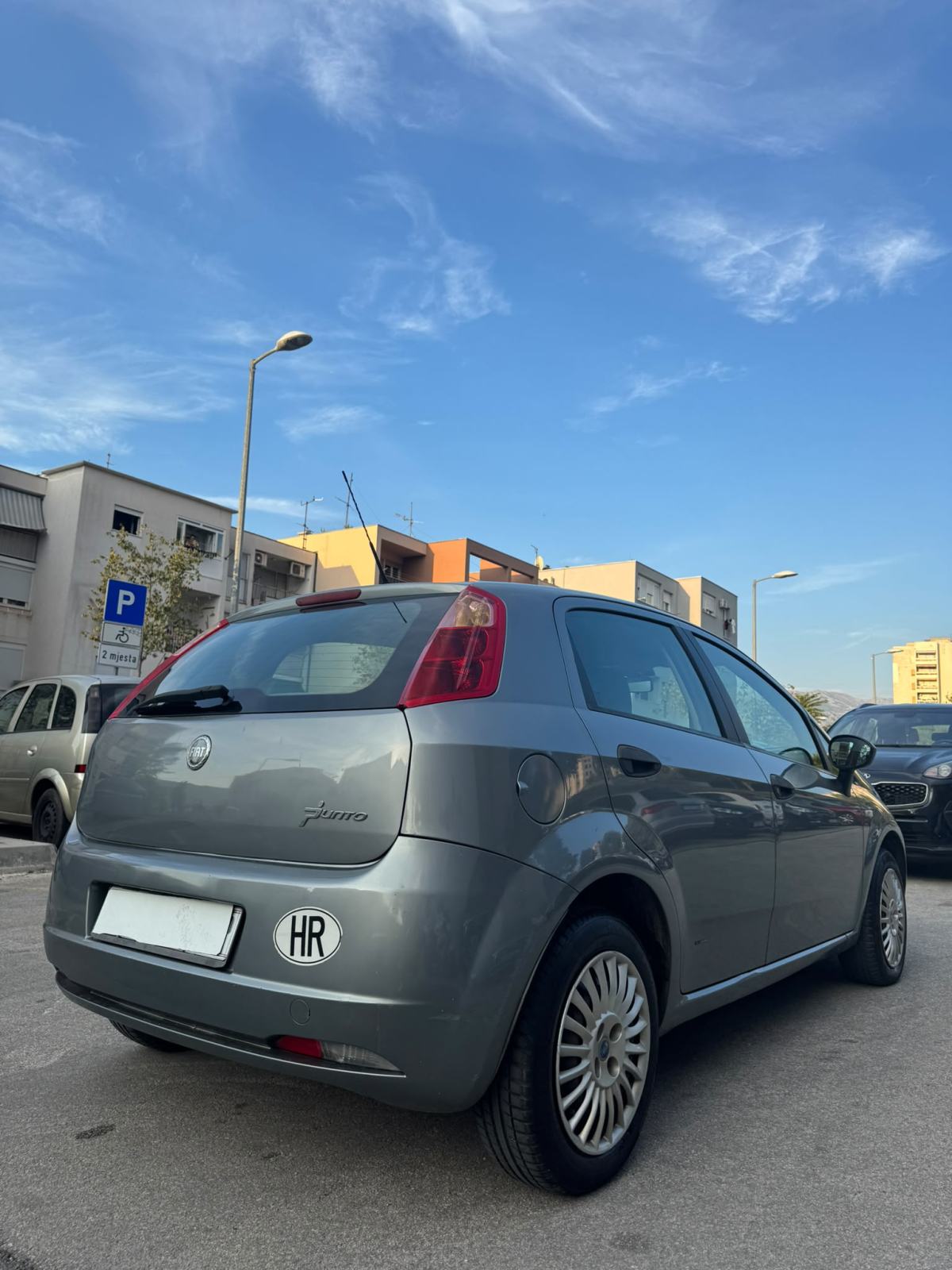 Fiat Grande Punto 1,4 8v 5 vrata klima samo 150tkm ispis km Hr auto, fotografija 14