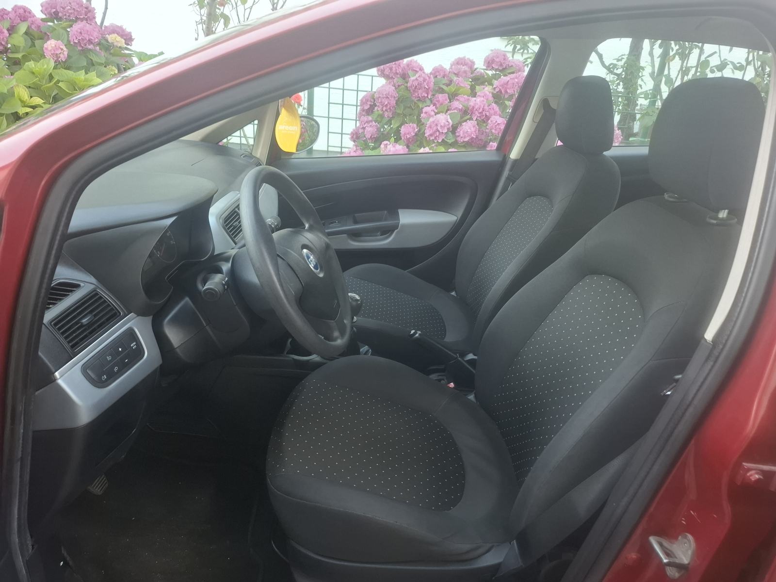 Fiat Grande Punto 1.4 i, 8v, SAMO 124000 KM, POTVRDA O KM, KAO NOV !, fotografija 15