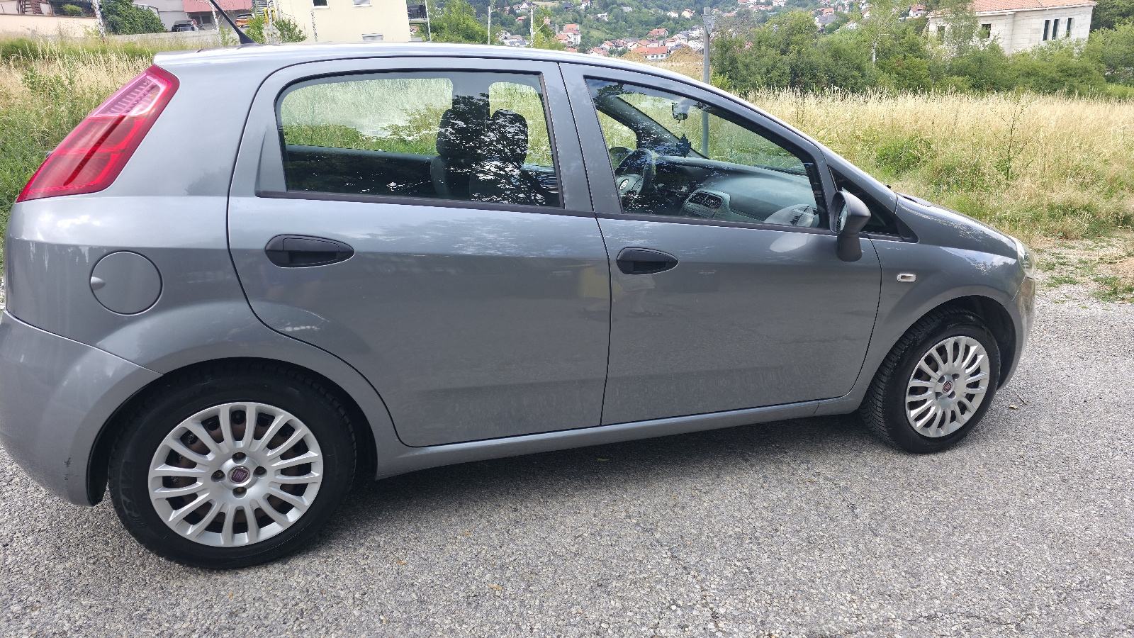 Fiat Grande Punto 1,4 8V Top stanje! NIJE UVOZ!, fotografija 2