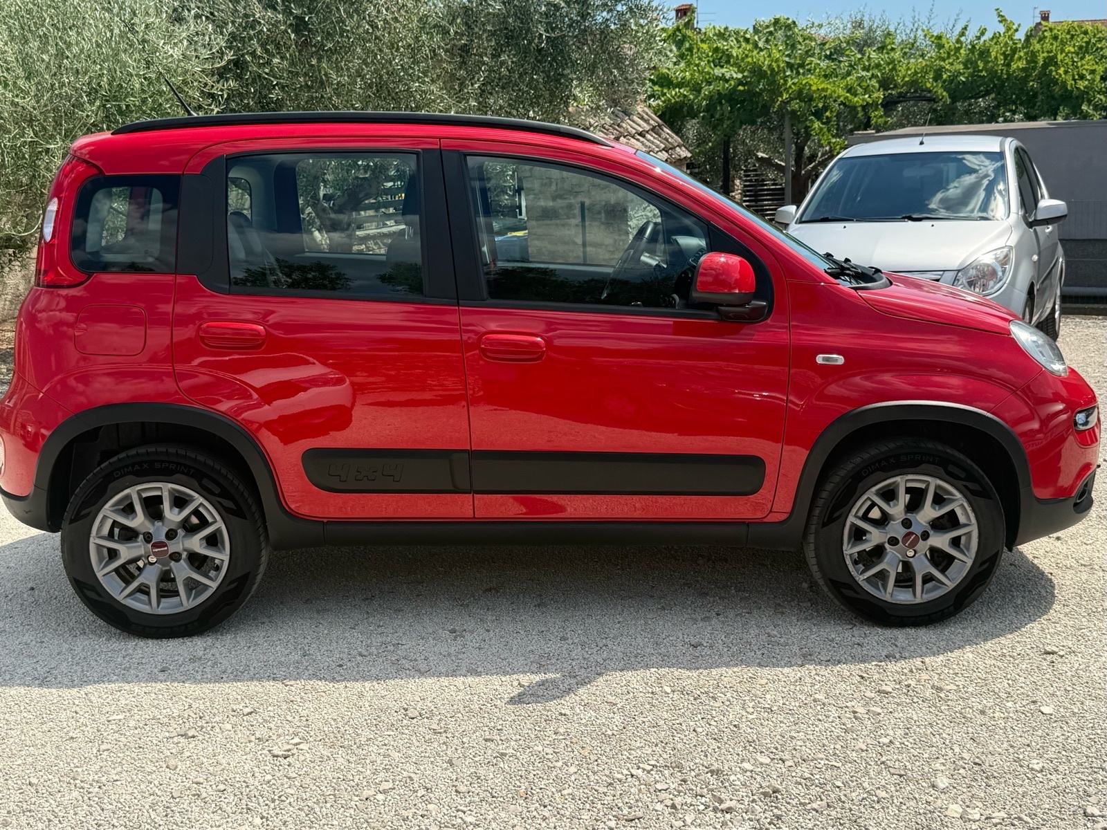 FIAT Panda 0.9 TwinAir pogon 4x4 *85 ks/sva oprema/4 AWD/Eco mod*, fotografija 10
