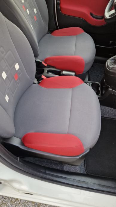 Fiat Panda NOVI MODEL - ZA 3.950 EURA : SALONSKI AUTO STVARNO TOP, fotografija 7