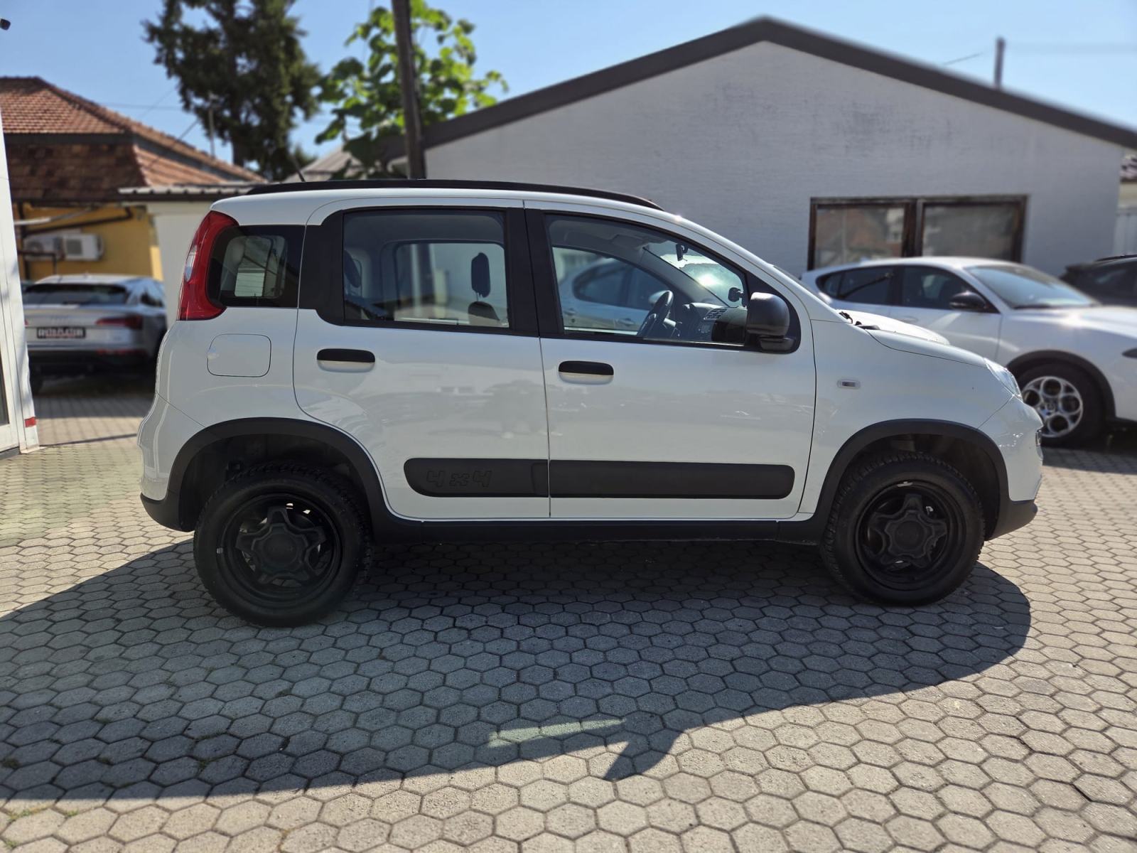 Fiat Panda 0,9 TwinAir 4x4, fotografija 8