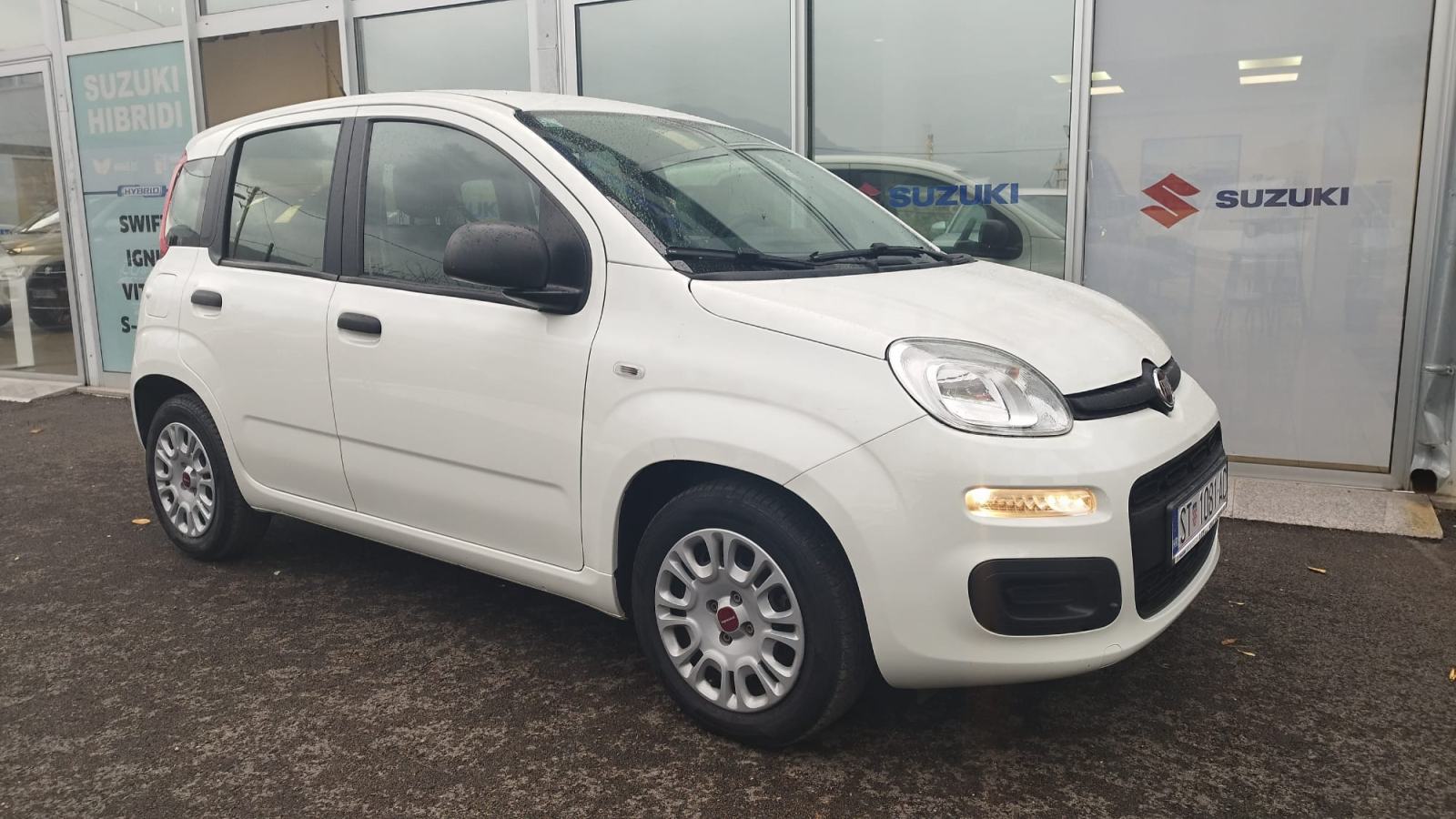 AKCIJA! Fiat Panda 1,0 Hybrid 2022. reg. do 04/2027, fotografija 2