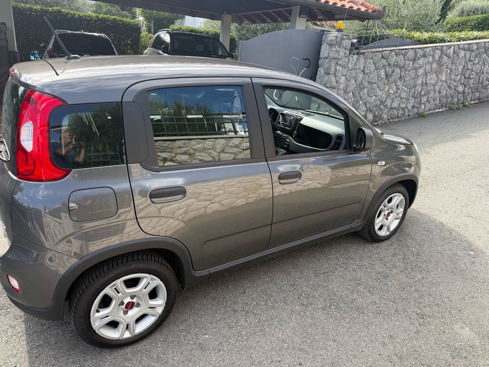 FIAT PANDA 1.0 Hybrid, Easy, hatchback 2023, fotografija 1