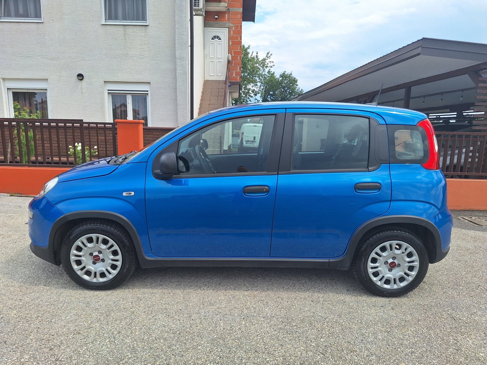 Fiat Panda 1,0 HYBRID TVORNICKO JAMSTVO 5+, fotografija 5