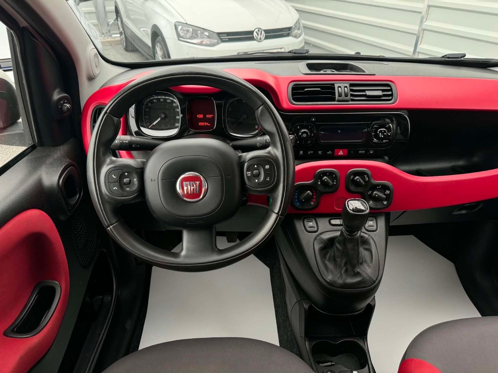 Fiat Panda 1.2 - 1. VLASNIK - SAMO 129.000 KM - ALU - ODLIČNA, fotografija 10