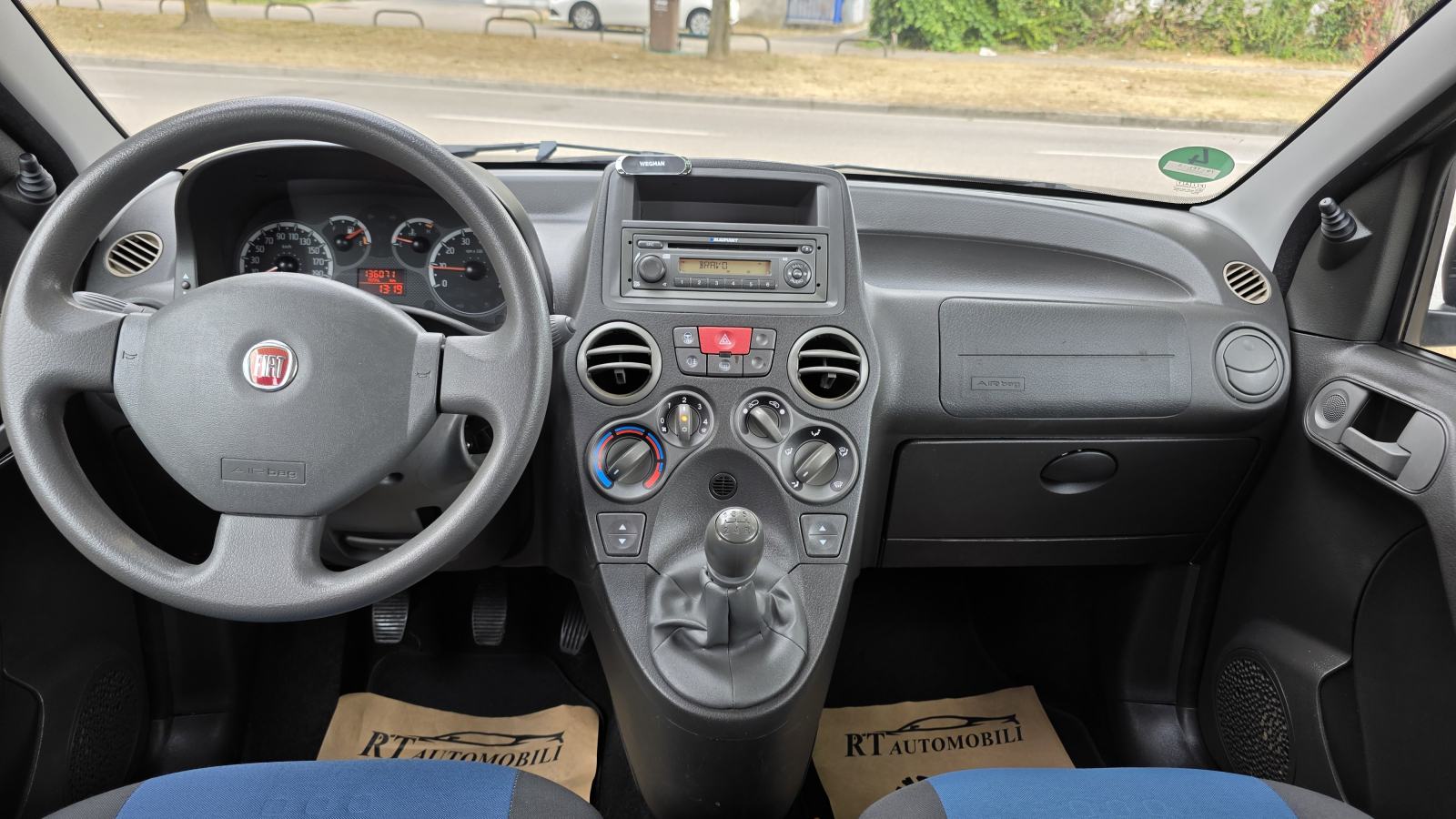 Fiat Panda 1,2 Klima, servisna, samo 136.000 km, TOP STANJE..., fotografija 15
