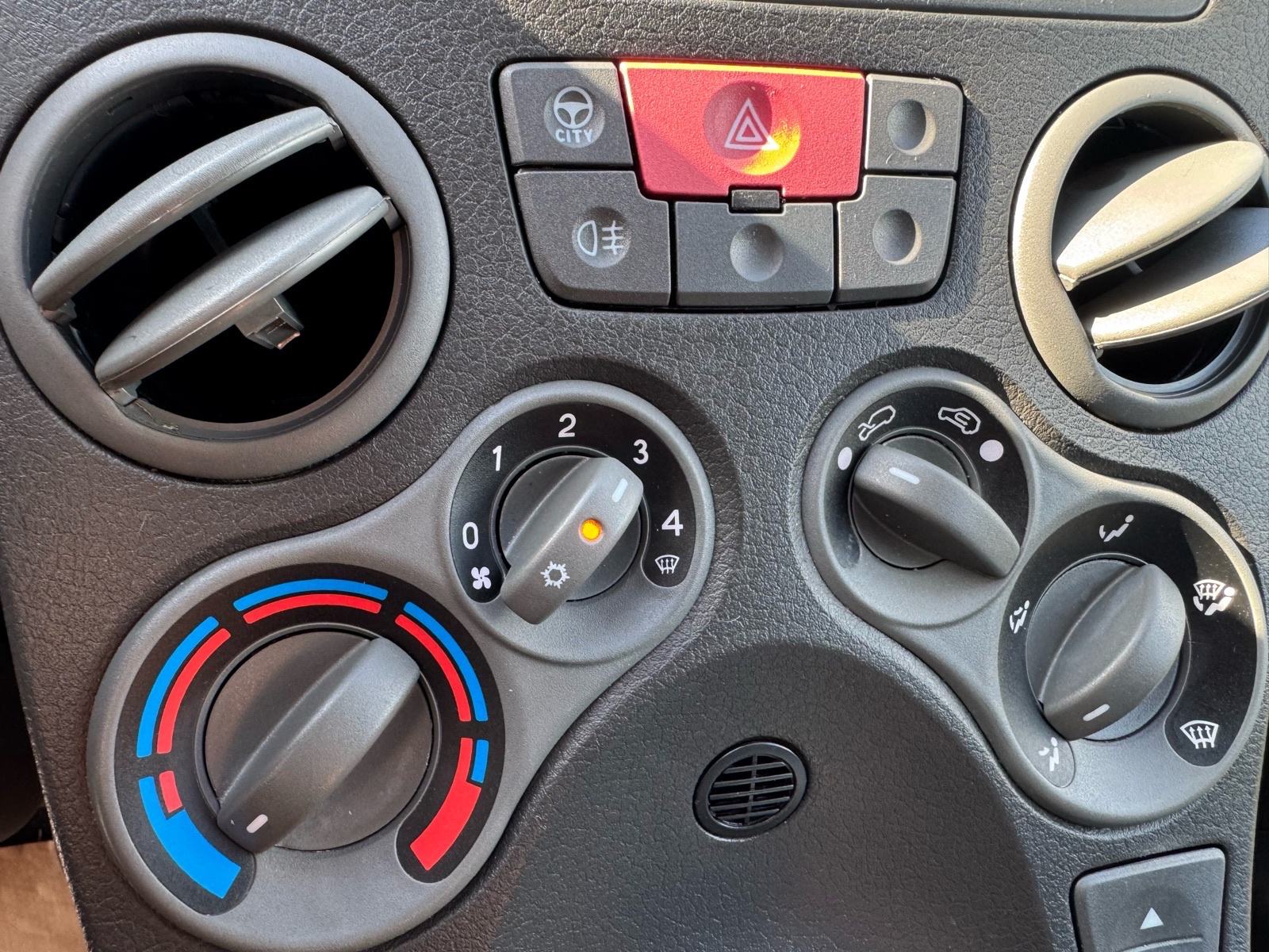 Fiat Panda 1,2, fotografija 7