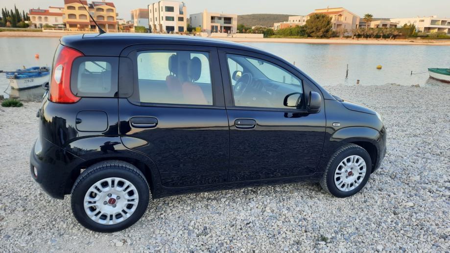 Fiat Panda * 1,2 * 60-Tkm, PLIN, 2019god., fotografija 12