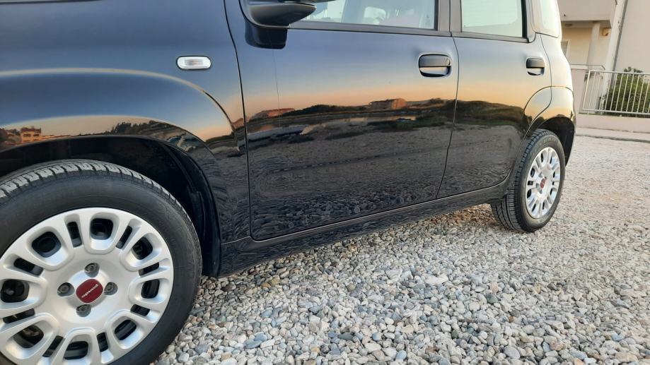 Fiat Panda * 1,2 * 60-Tkm, PLIN, 2019god., fotografija 19