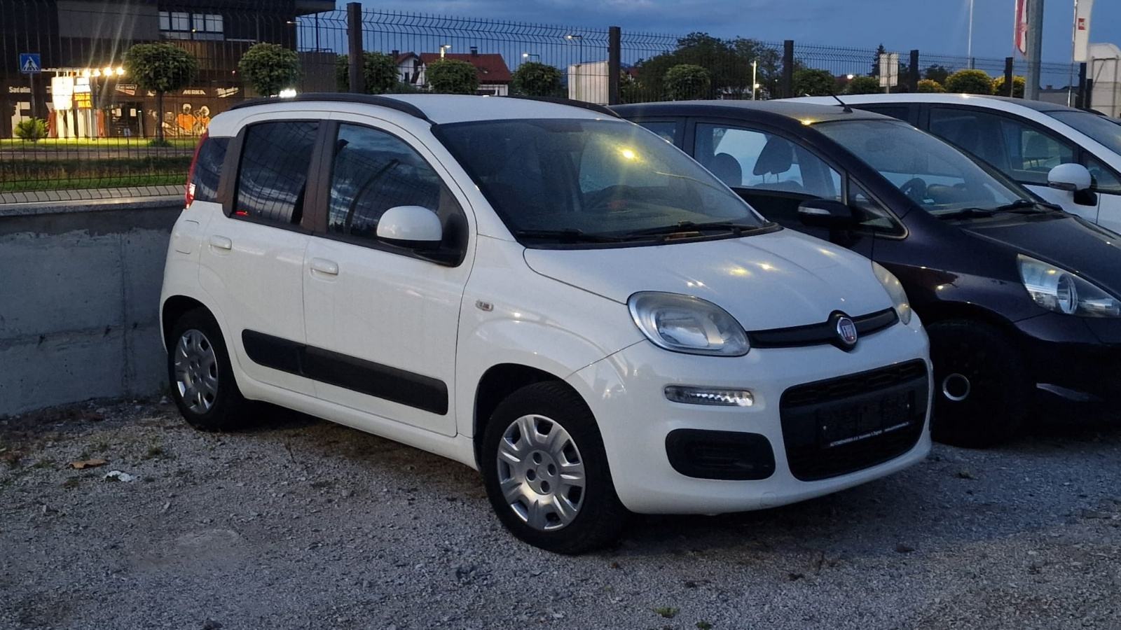 Fiat Panda Lounge SALON, NOVI MODEL 2013 SAMO 3.950 EURA FIXNO, fotografija 1