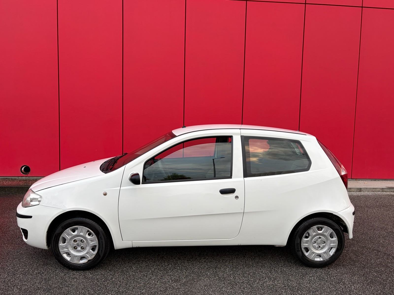 FIAT PUNTO 1.2 ACTIVE KLIMA EL. PODIZACI PRVI VLASNIK KAO NOV!!, fotografija 5