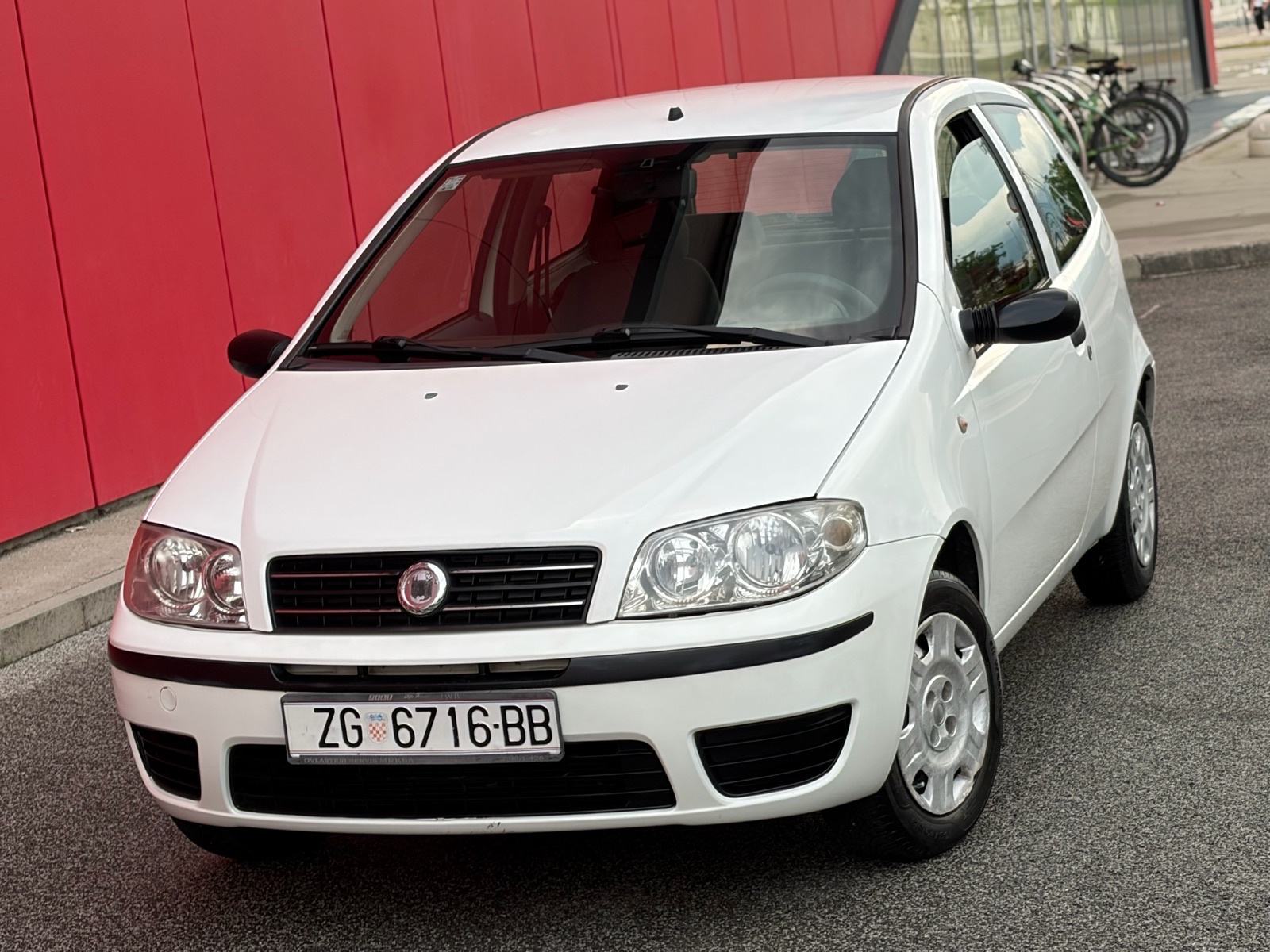 FIAT PUNTO 1.2 ACTIVE KLIMA EL. PODIZACI PRVI VLASNIK KAO NOV!!, fotografija 1