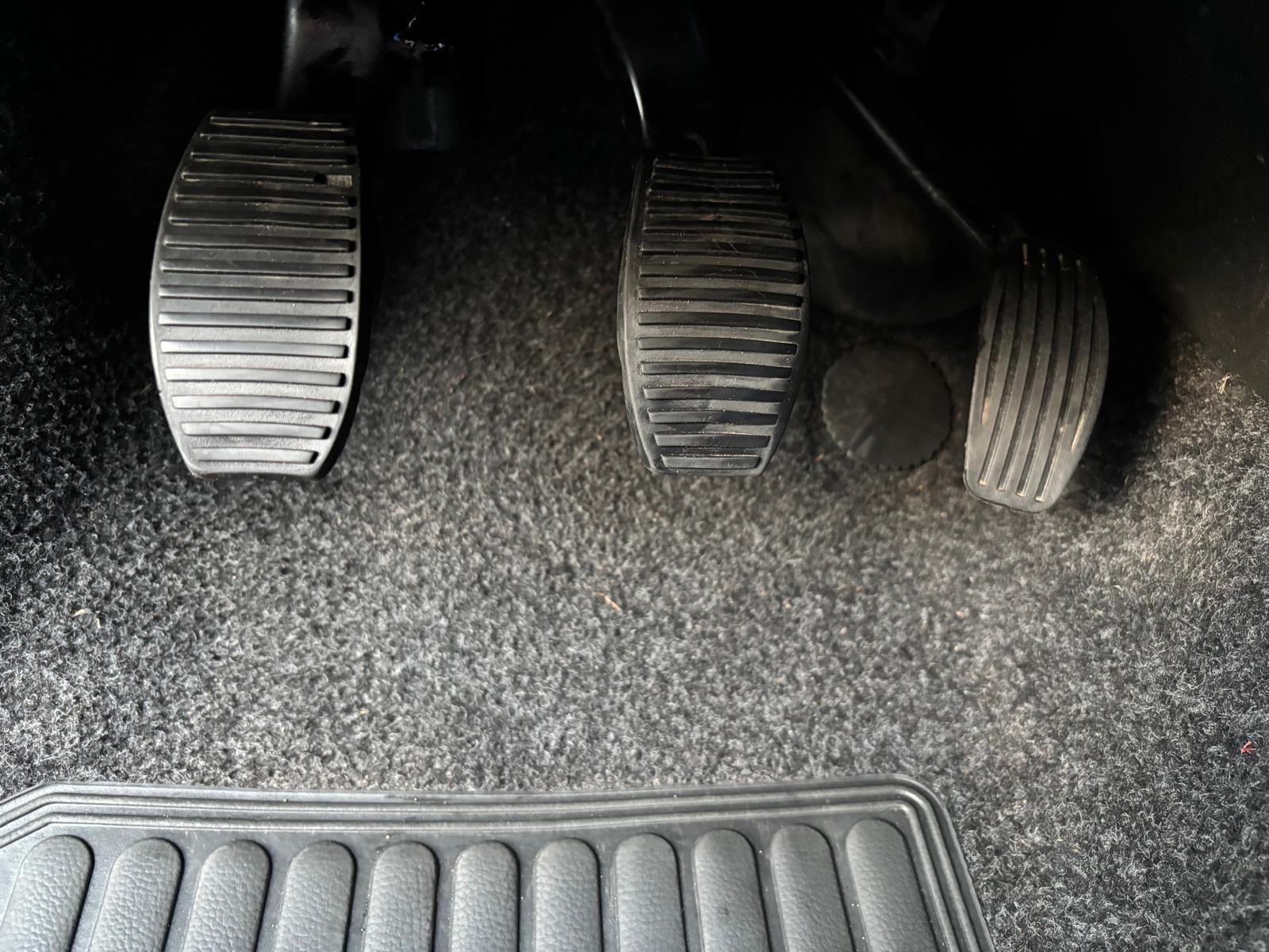 Fiat Punto 1.2 benzin, 1. Vlasnik, samo 81ooo kilometara, servo, klima, fotografija 14