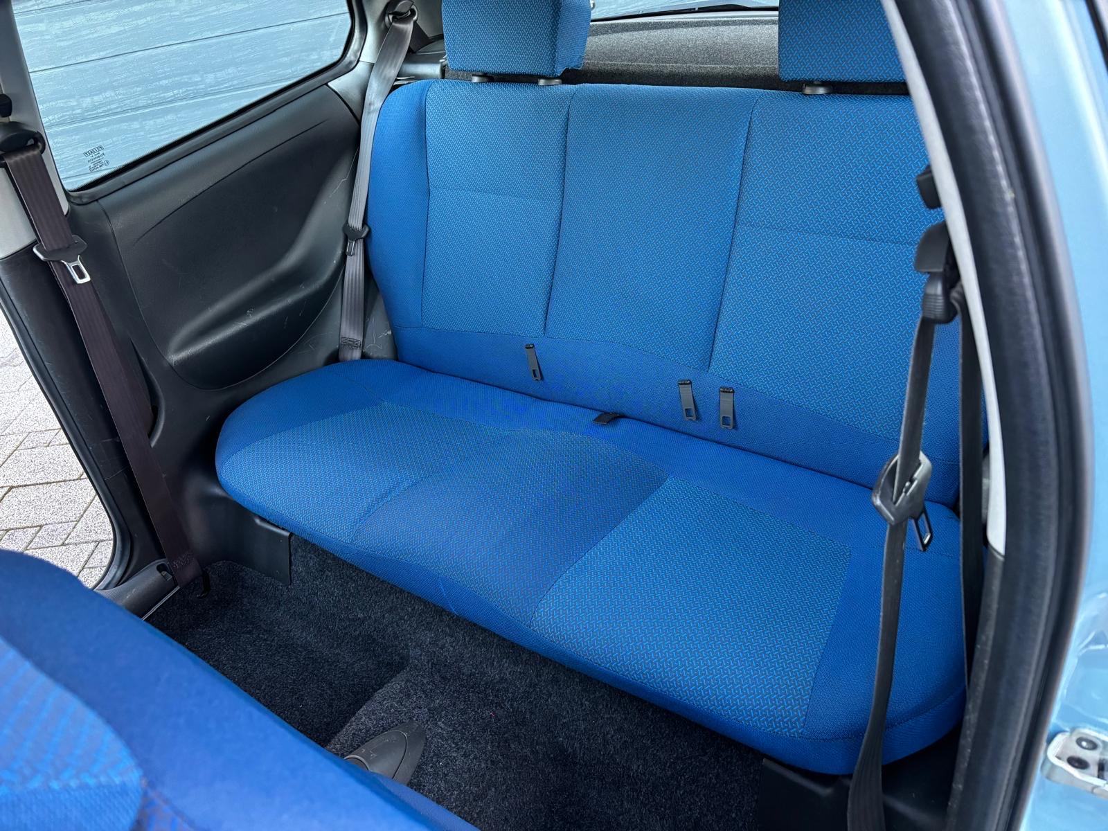 Fiat Punto 1.2 benzin, 1. Vlasnik, samo 81ooo kilometara, servo, klima, fotografija 17