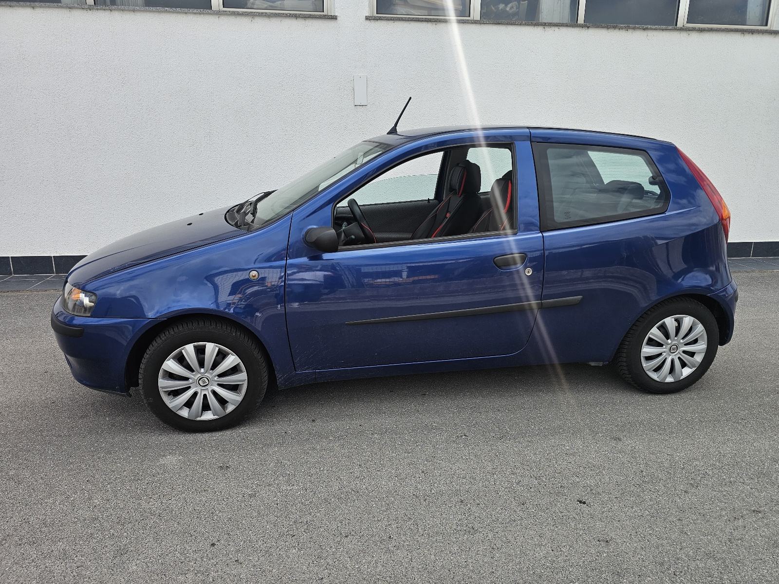 Fiat Punto 1,2, ODLIČAN! Reg.10/26. Nove gume., fotografija 4