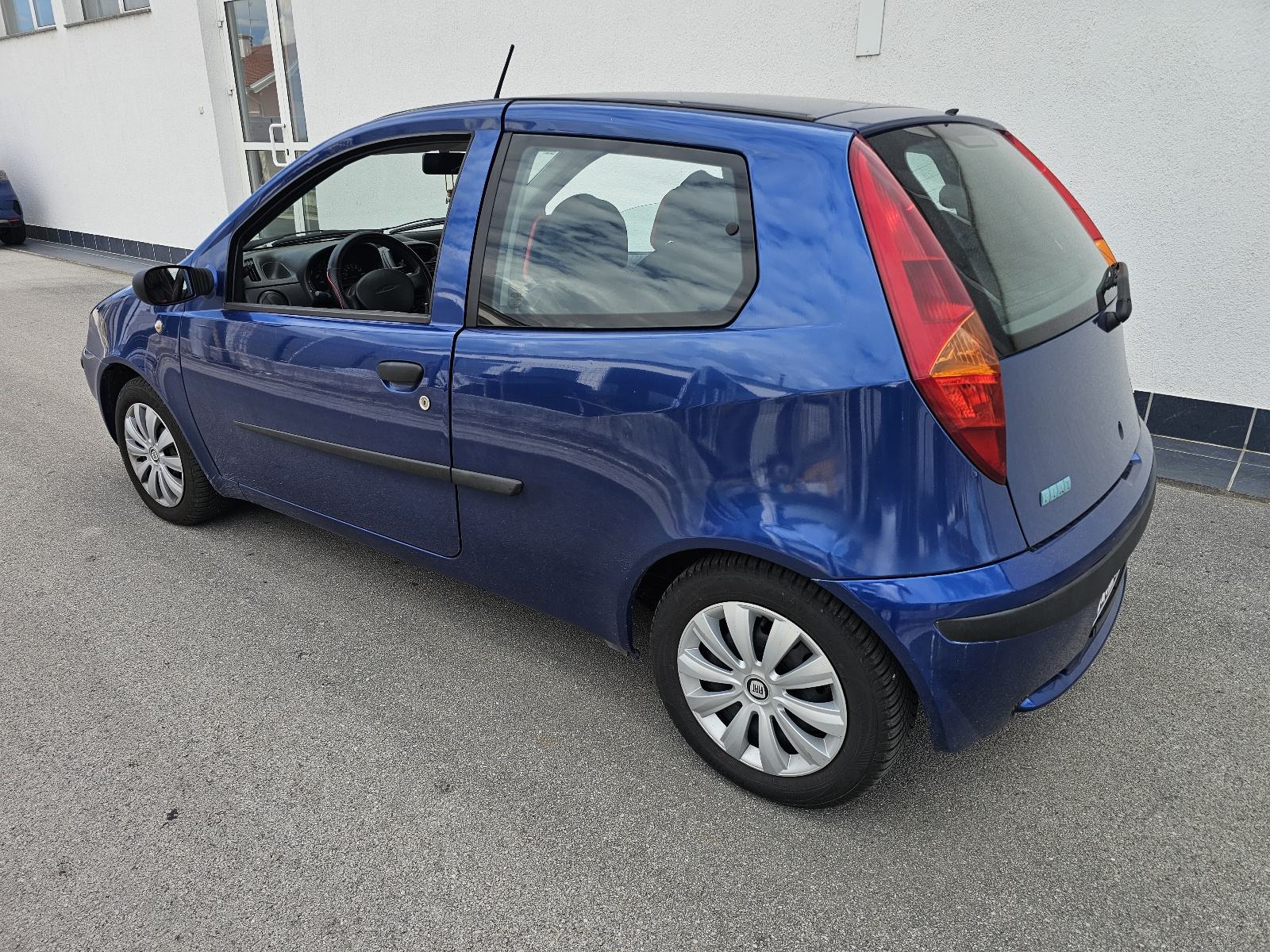 Fiat Punto 1,2, ODLIČAN! Reg.10/26. Nove gume., fotografija 5