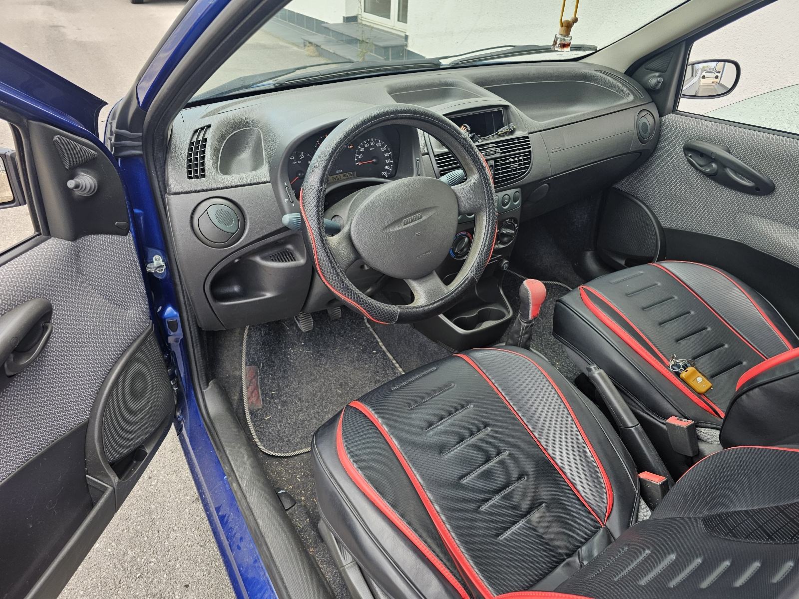 Fiat Punto 1,2, ODLIČAN! Reg.10/26. Nove gume., fotografija 11
