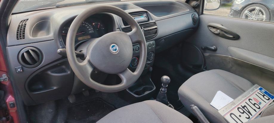 Fiat Punto 1,2, fotografija 8