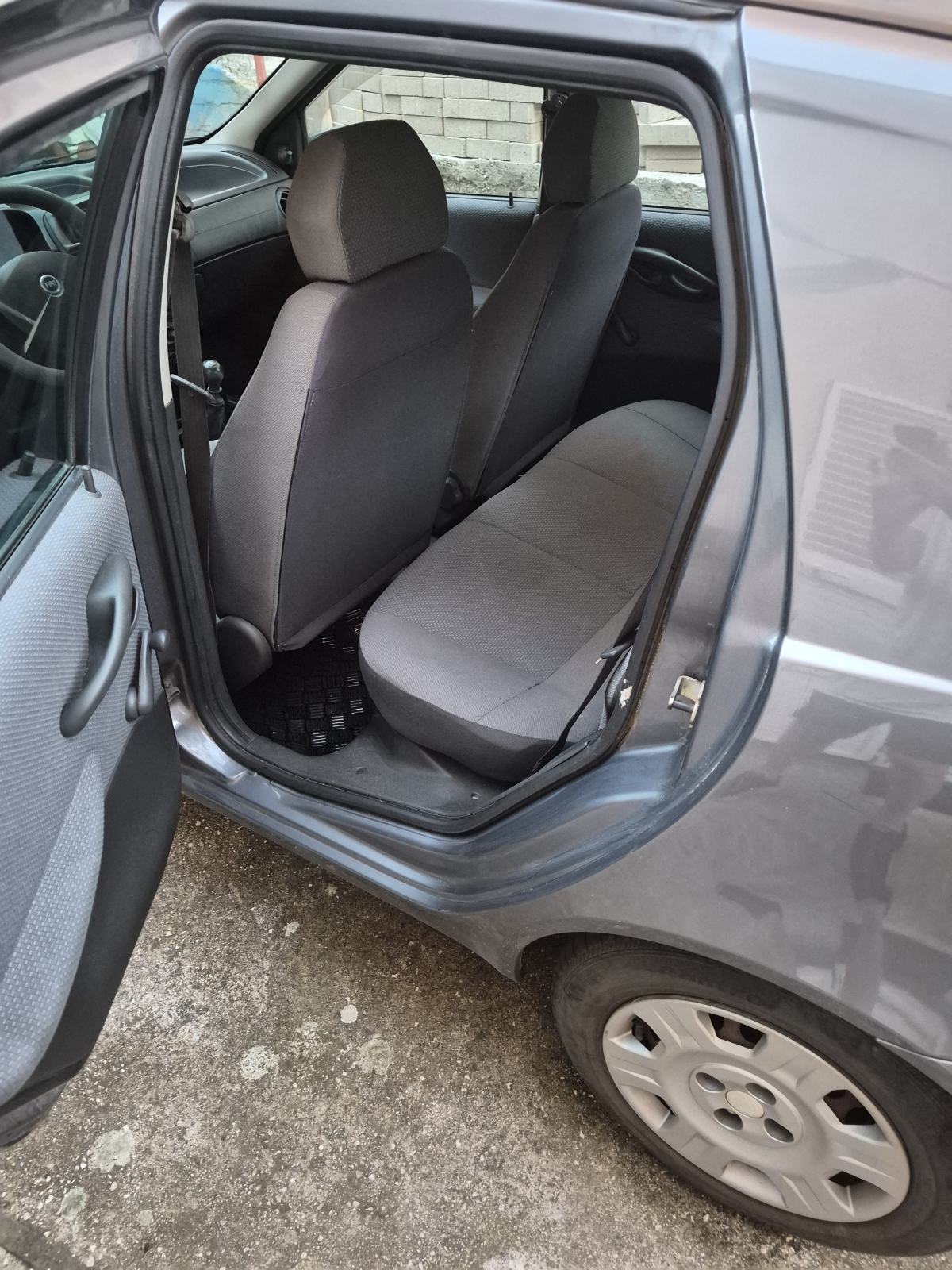 Fiat Punto 1,2, fotografija 10