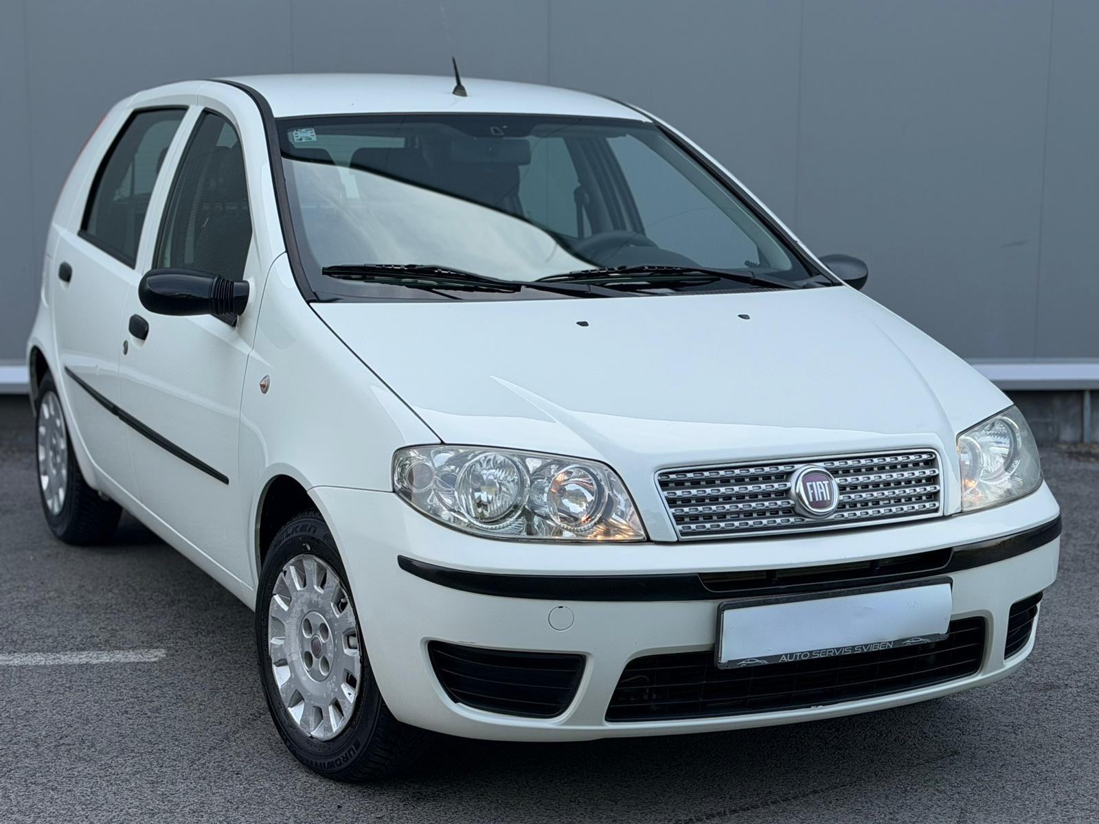 Fiat Punto 1.2 SOLE REDIZAJN * KLIMA * 5 VRATA * CITY SERVO * 2010 GOD, fotografija 6