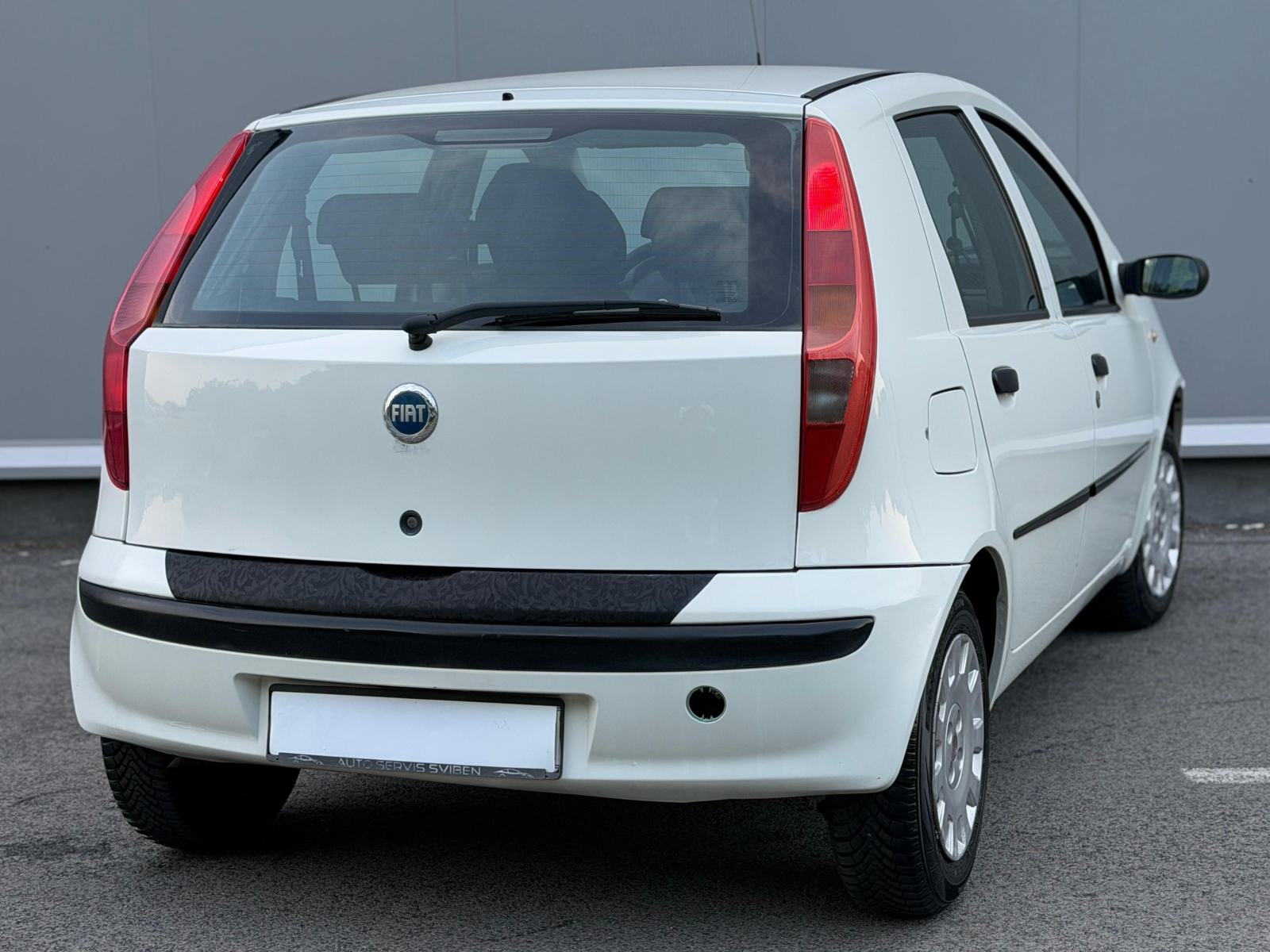 Fiat Punto 1.2 SOLE REDIZAJN * KLIMA * 5 VRATA * CITY SERVO * 2010 GOD, fotografija 14