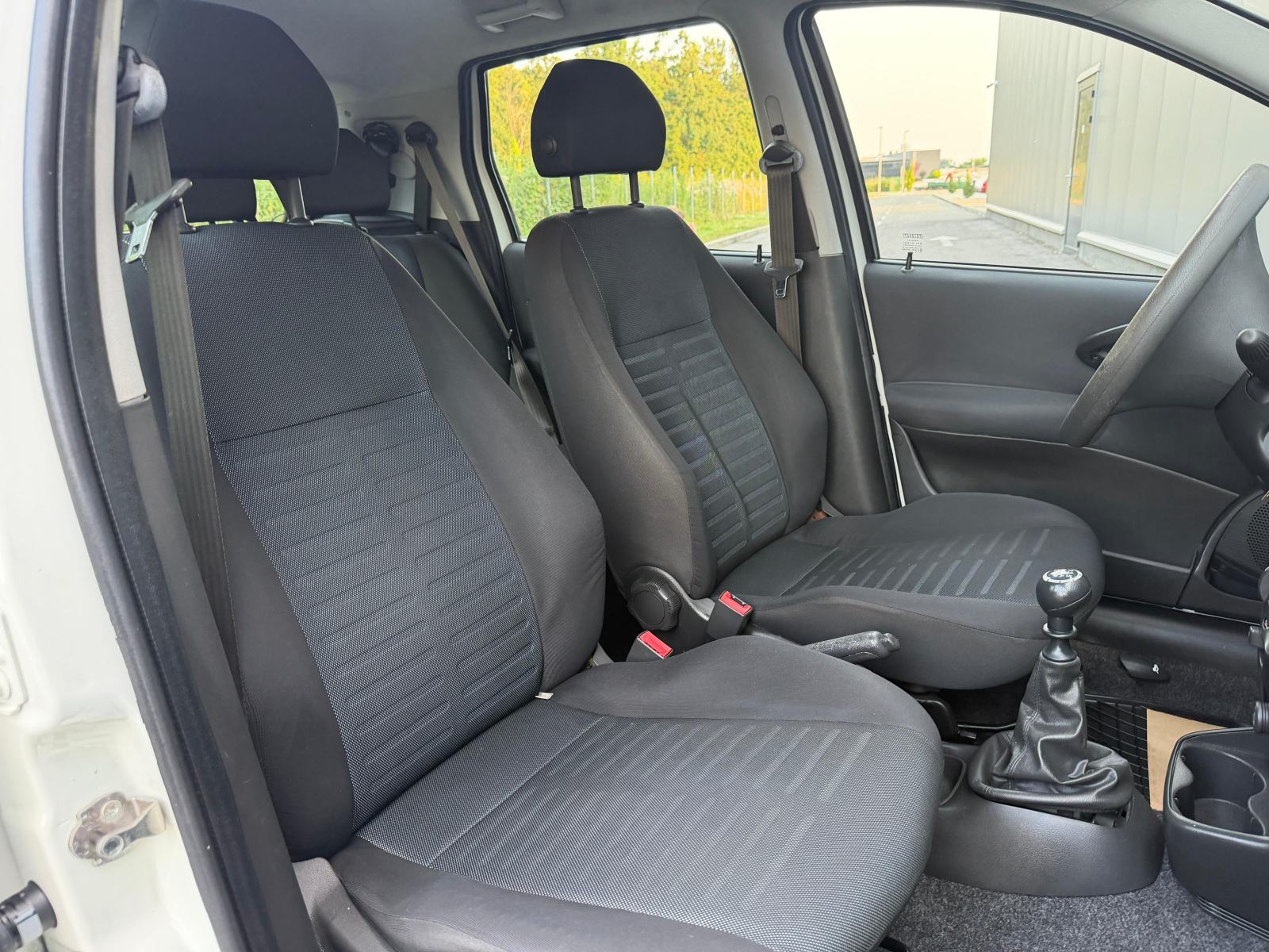 Fiat Punto 1.2 SOLE REDIZAJN * KLIMA * 5 VRATA * CITY SERVO * 2010 GOD, fotografija 8