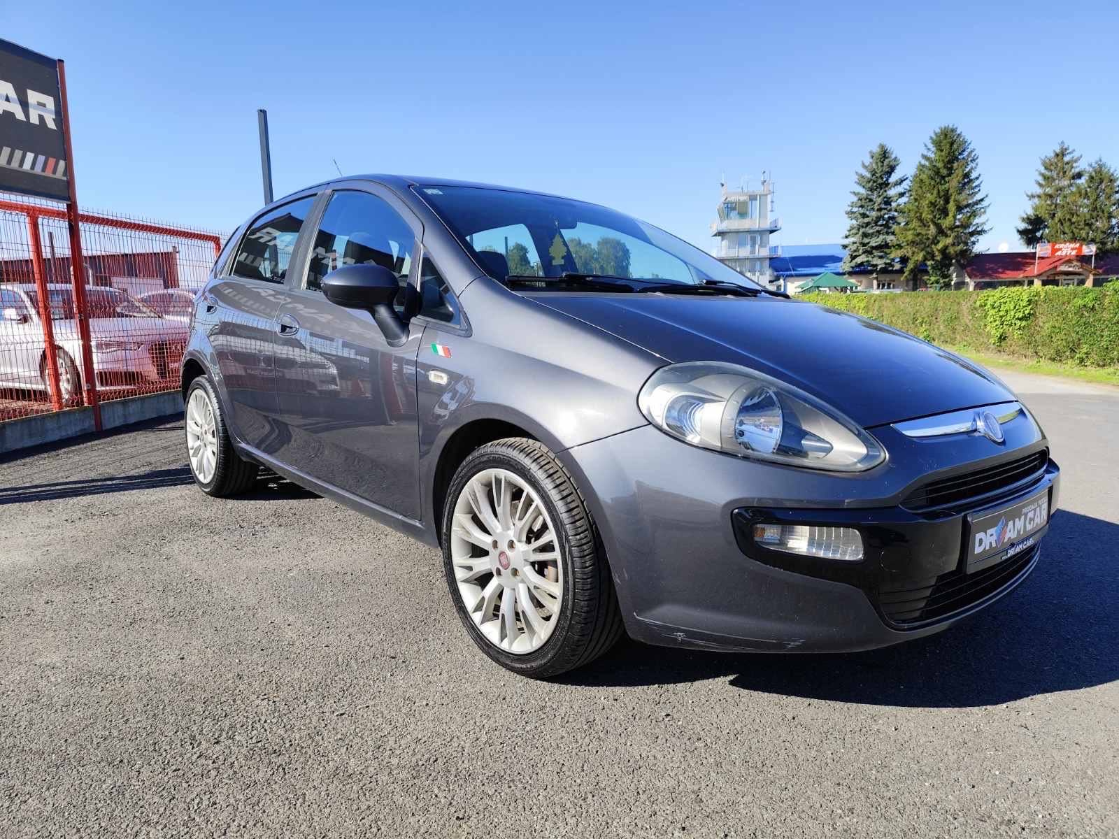 Fiat Punto 1,3 Multijet 16V *** - REG 1 GOD, fotografija 2