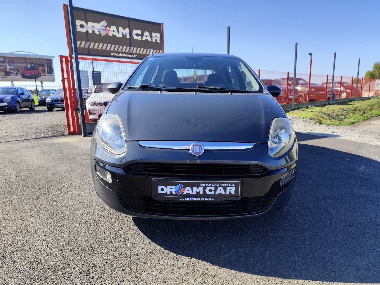 Fiat Punto 1,3 Multijet 16V *** - REG 1 GOD, fotografija 3