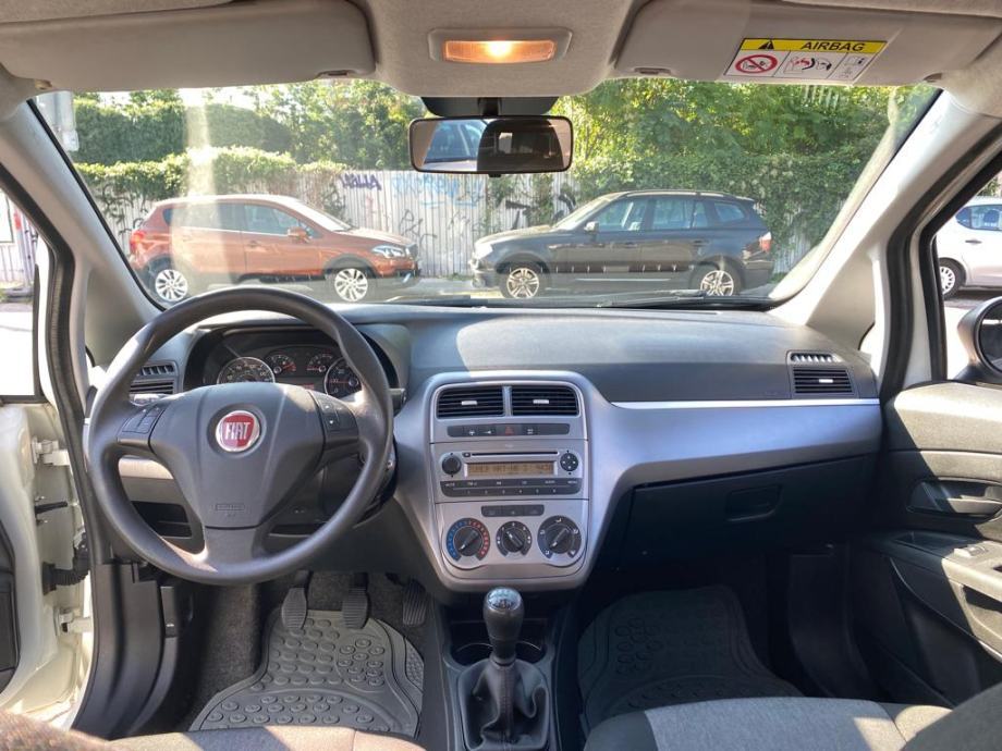 Fiat Punto 1,3 Multijet 16V, fotografija 11