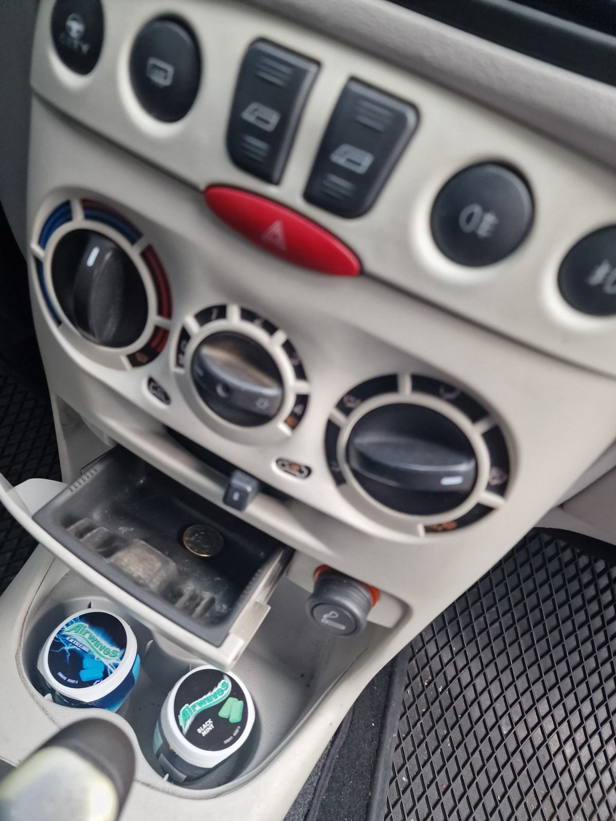 Fiat Punto 1.3 Multijet AUTOMATIK (Dualogic) – uredan, održavan, fotografija 5