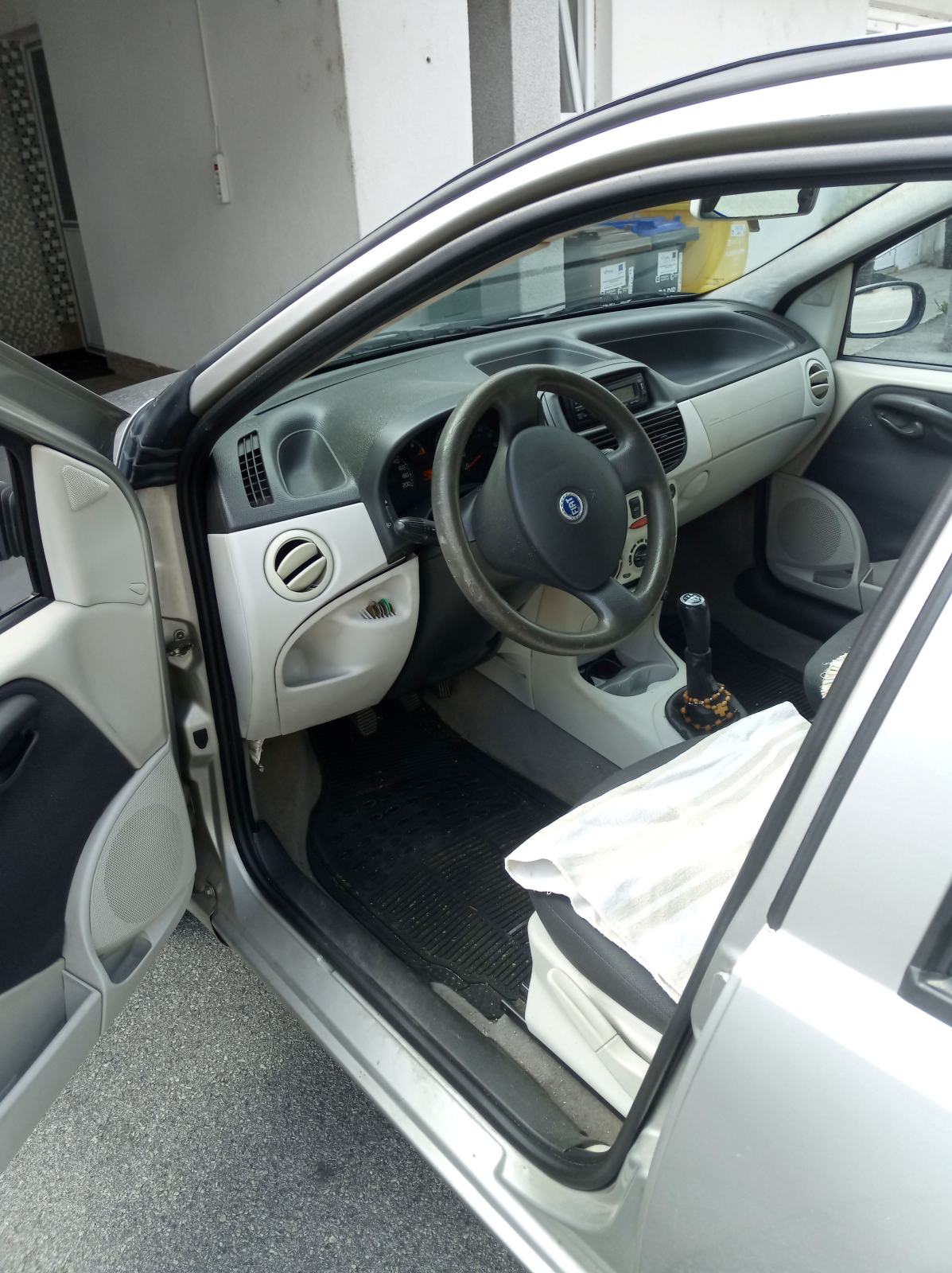 Fiat Punto 1,9 JTD, fotografija 13