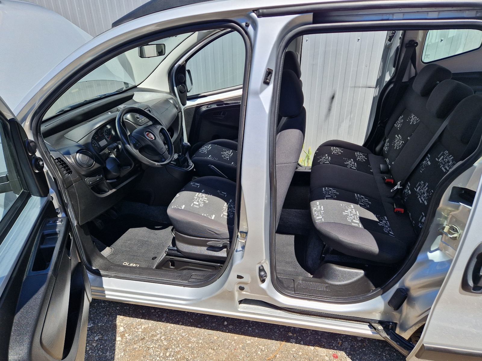Fiat Qubo 1,3 Multijet - 112200 KM - KLIMA - PDC ....., fotografija 12
