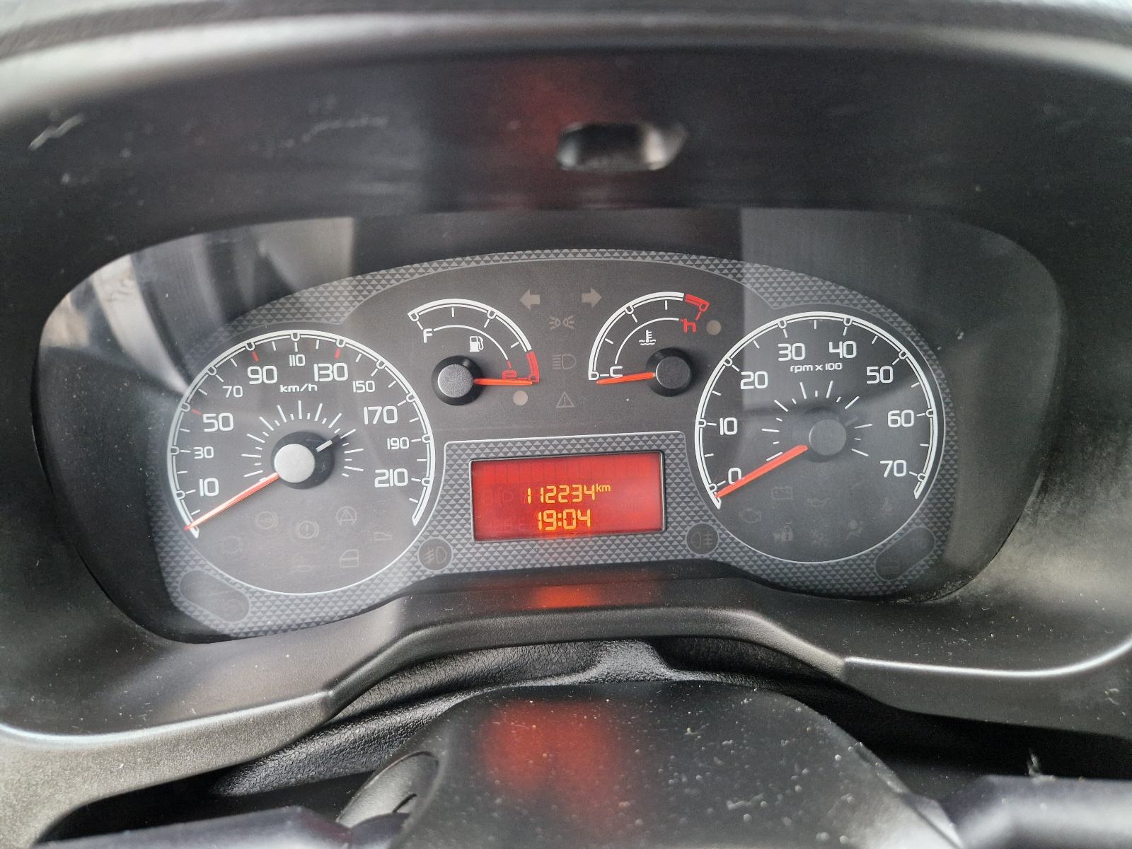 Fiat Qubo 1,3 Multijet - 112200 KM - KLIMA - PDC ....., fotografija 14