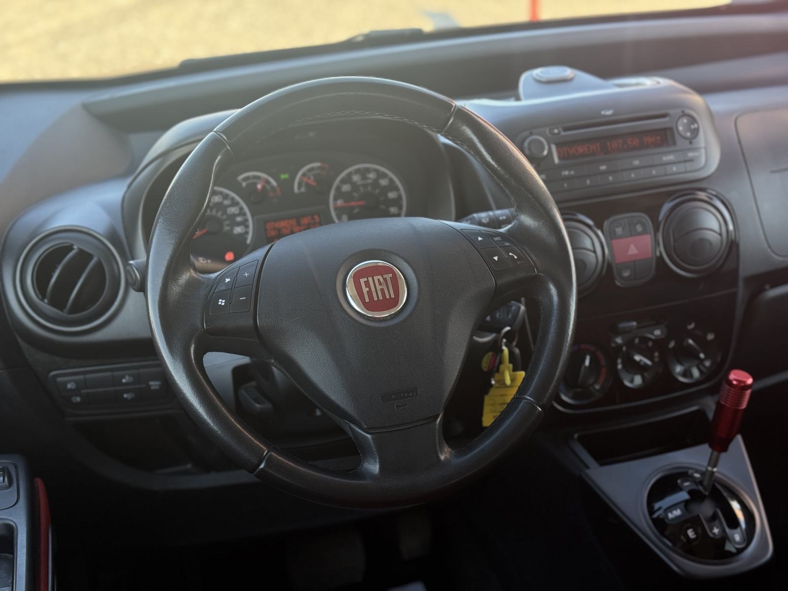 FIAT QUBO 2011 1.3 DIZEL - AUTOMATIK !!! 5 sjedišta DOSTAVA GRATIS!!!, fotografija 12