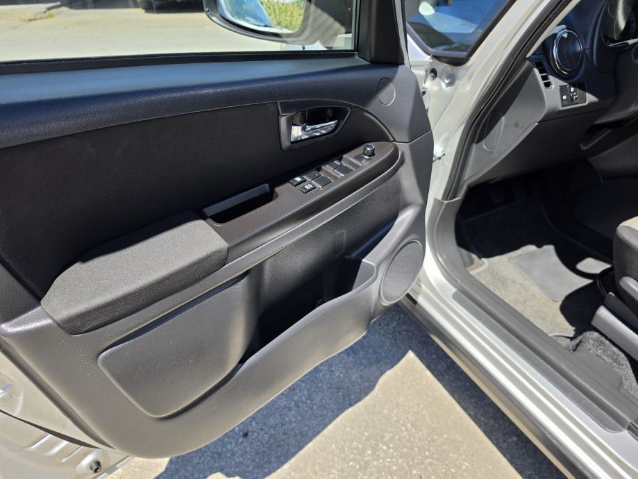 Fiat Sedici 2,0 Jtd Multijet 4x4, fotografija 10