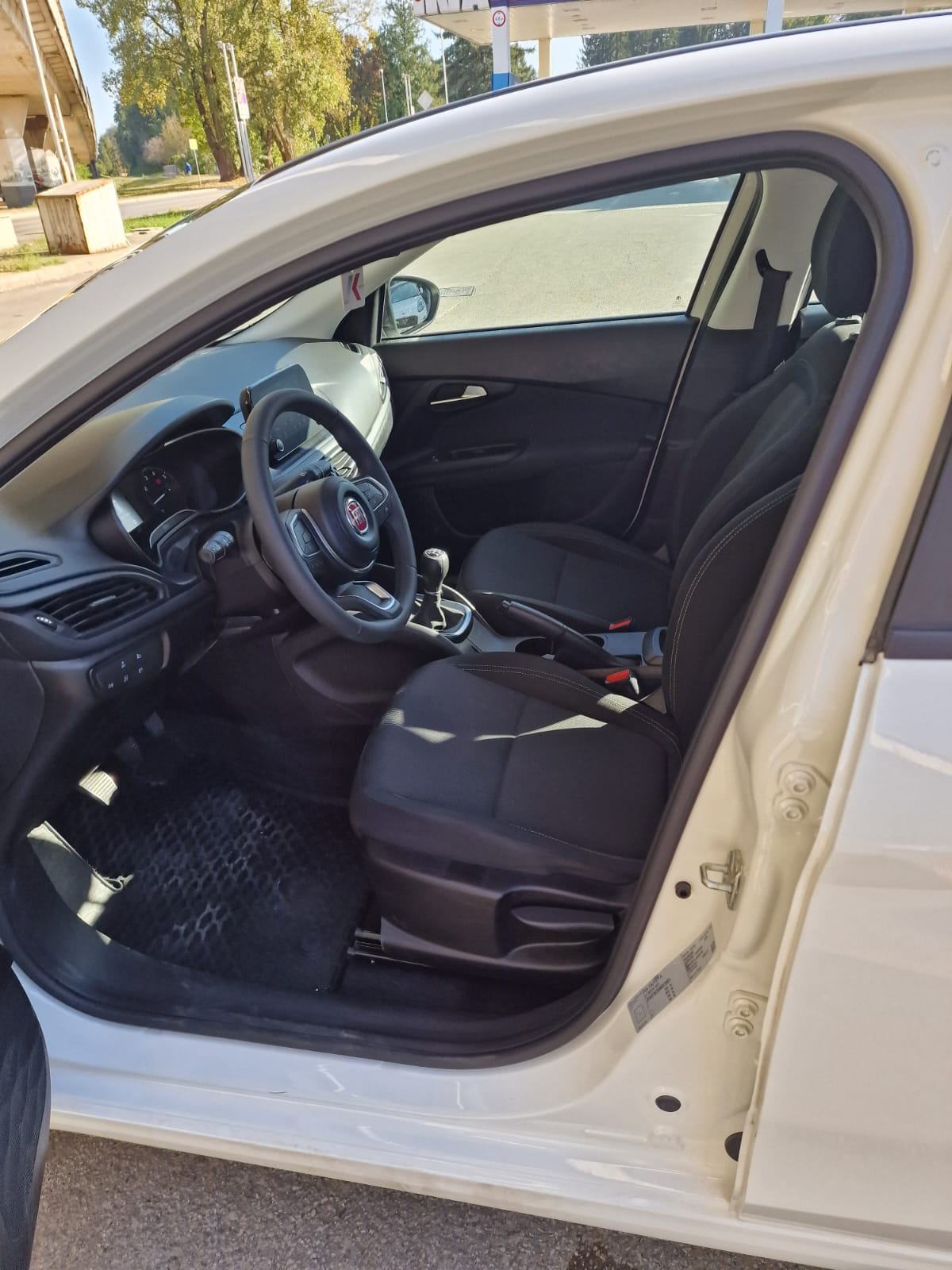 FIAT TIPO 1,0 T3 SW, fotografija 10