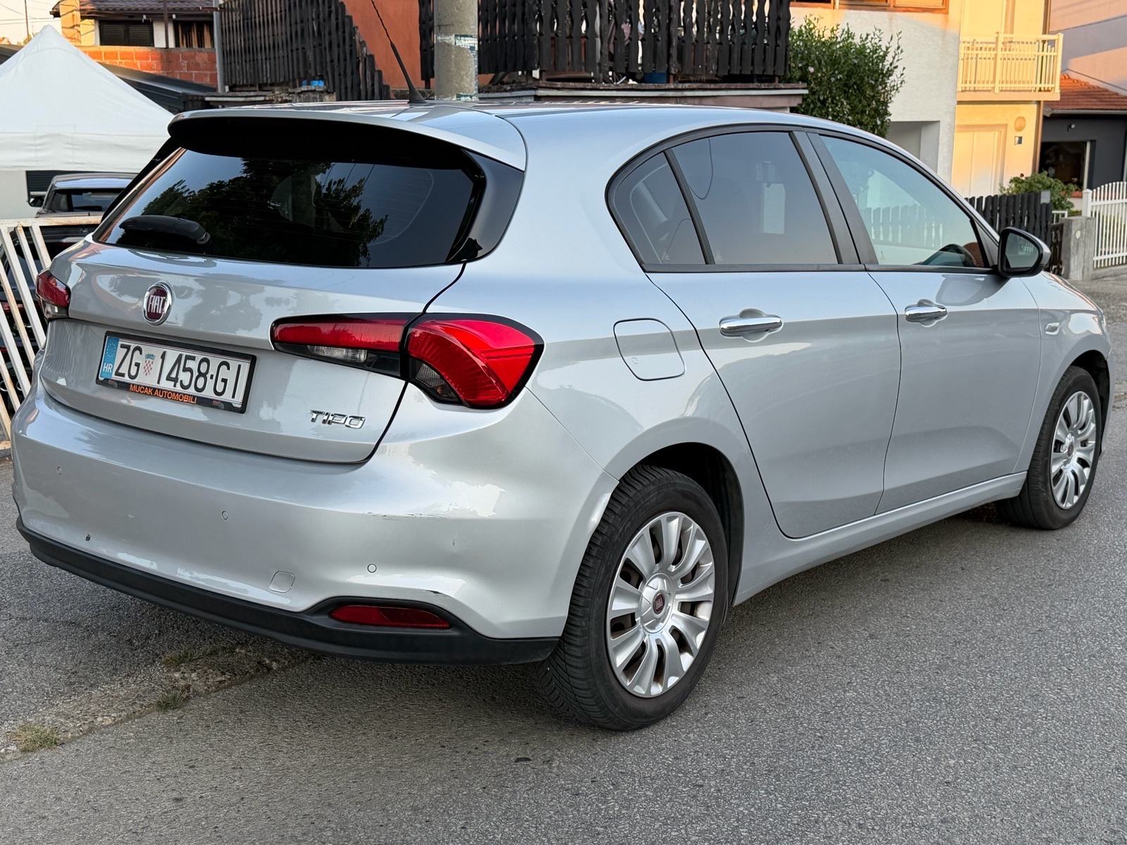 Fiat Tipo 1,6 JTD 120ks-reg 1god.-V+M servis-HR auto, fotografija 4