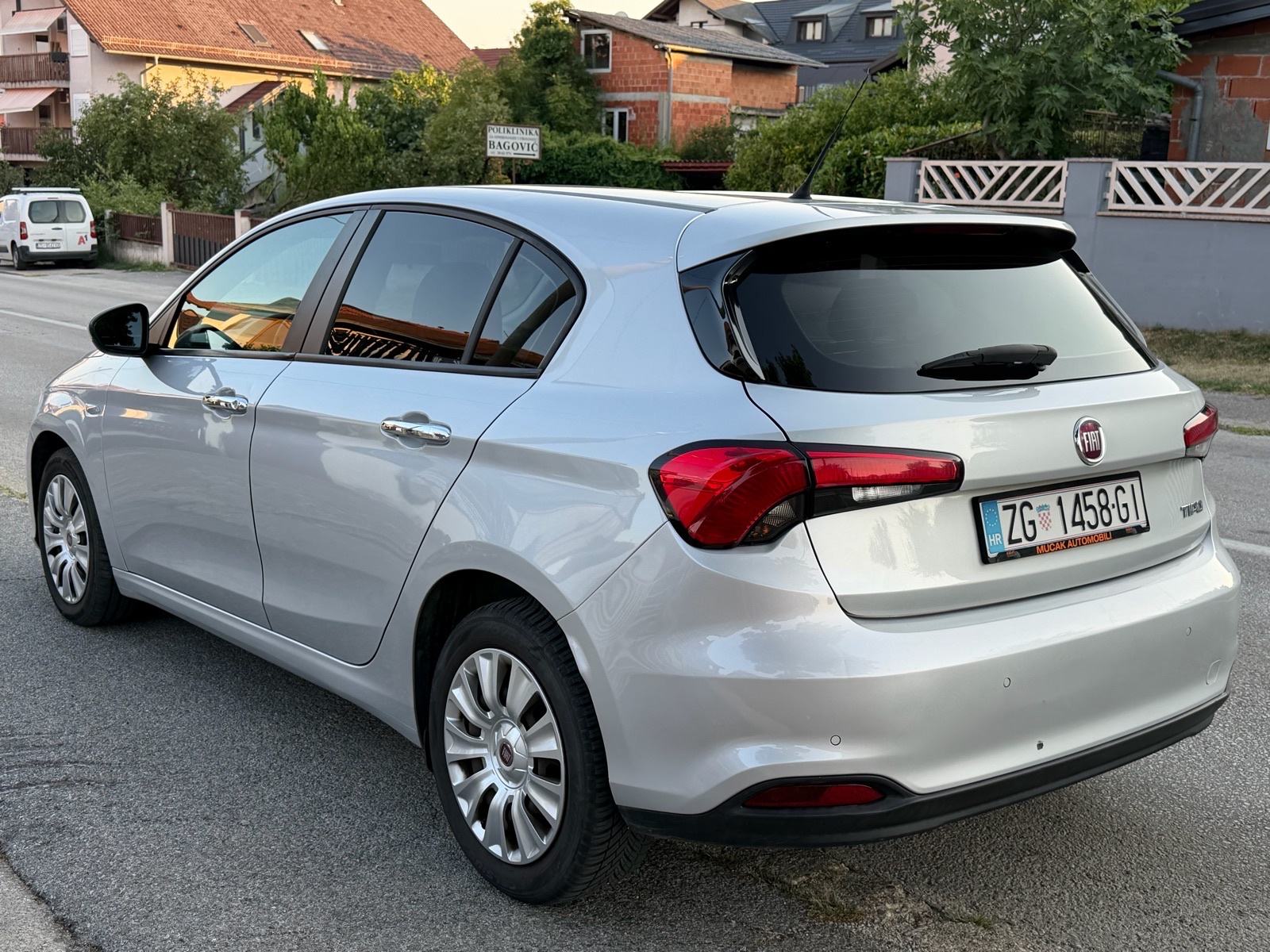 Fiat Tipo 1,6 JTD 120ks-reg 1god.-V+M servis-HR auto, fotografija 6