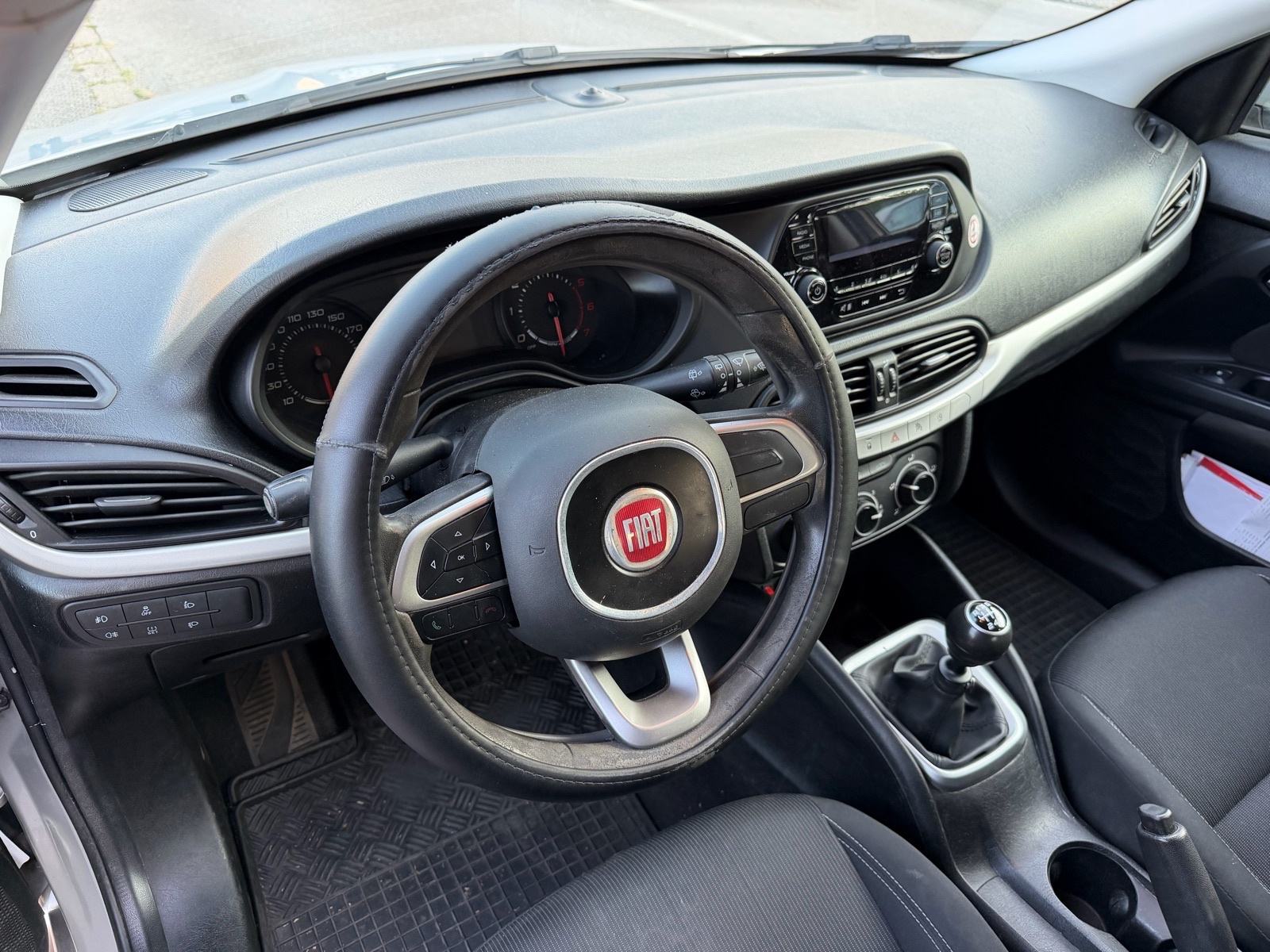 Fiat Tipo 1,6 JTD 120ks-reg 1god.-V+M servis-HR auto, fotografija 11