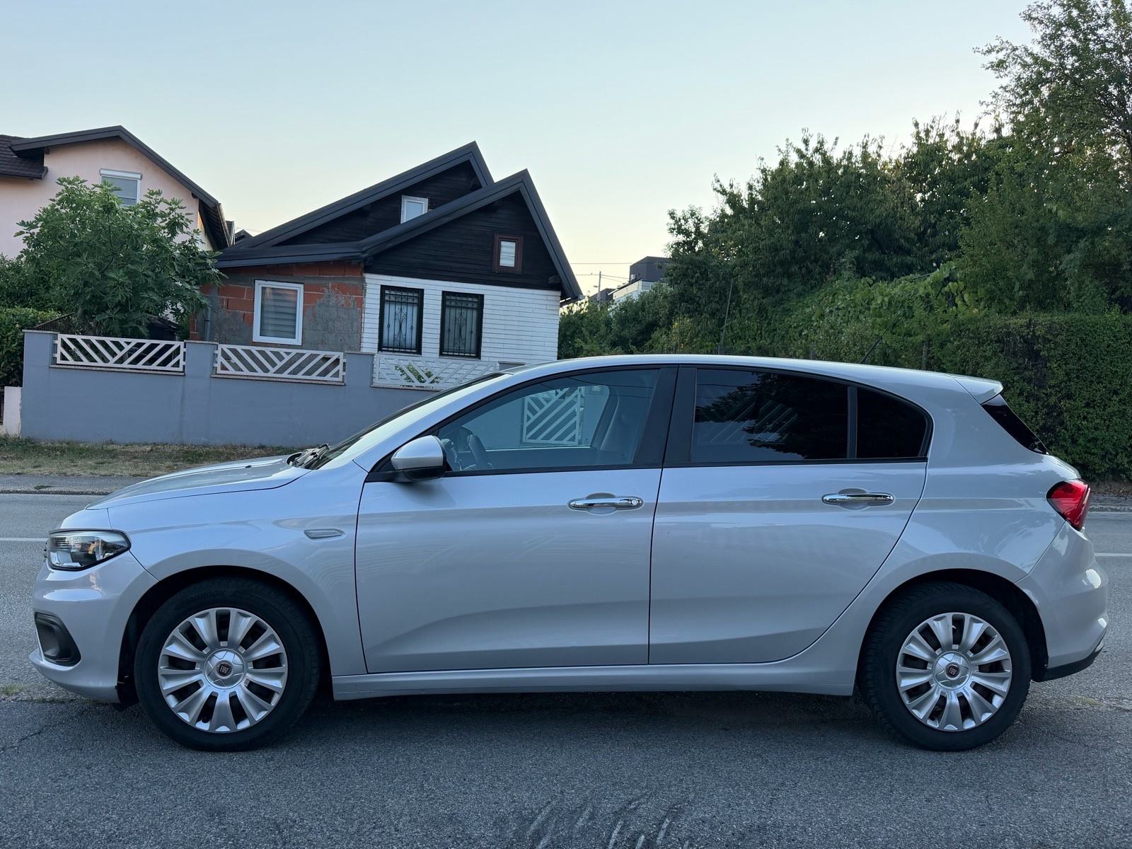 Fiat Tipo 1,6 JTD 120ks-reg 1god.-V+M servis-HR auto, fotografija 7