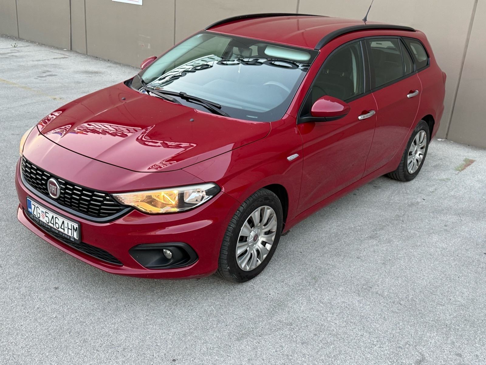 Fiat Tipo 1,6 Multijet HR AUTO PDC S.KNJIGA NOVO NOVO, fotografija 1