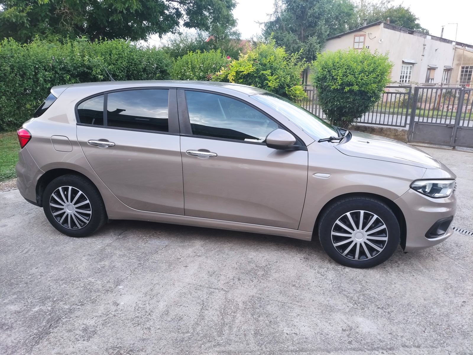Fiat Tipo 1,6 Multijet, pogled izvana - slika 1