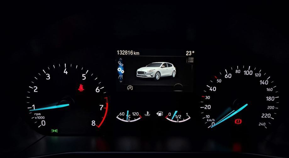 FOCUS 1.0*100 KS*NAVIGACIJA*KAMERA*SYNC*AUTO.KLIMA*ESP*ALU*REG.10/2026, fotografija 5