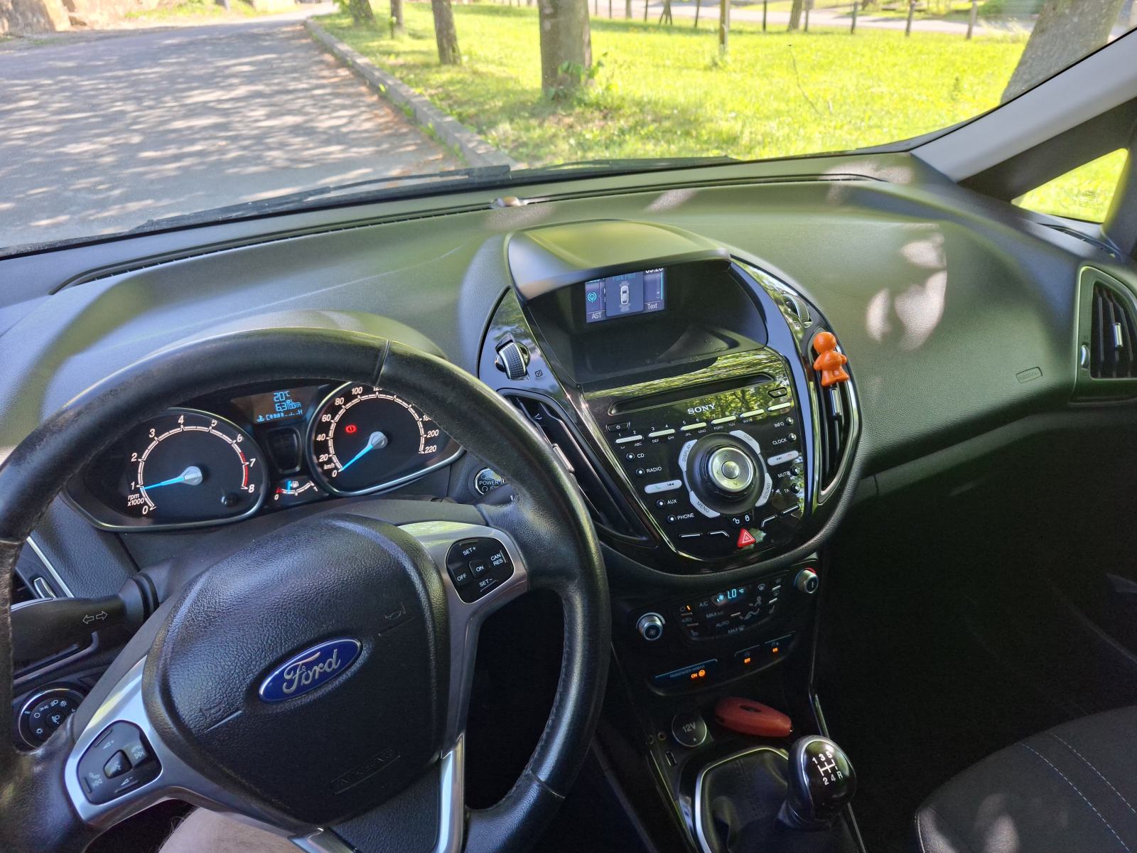 Ford B-Max 1,0, fotografija 8